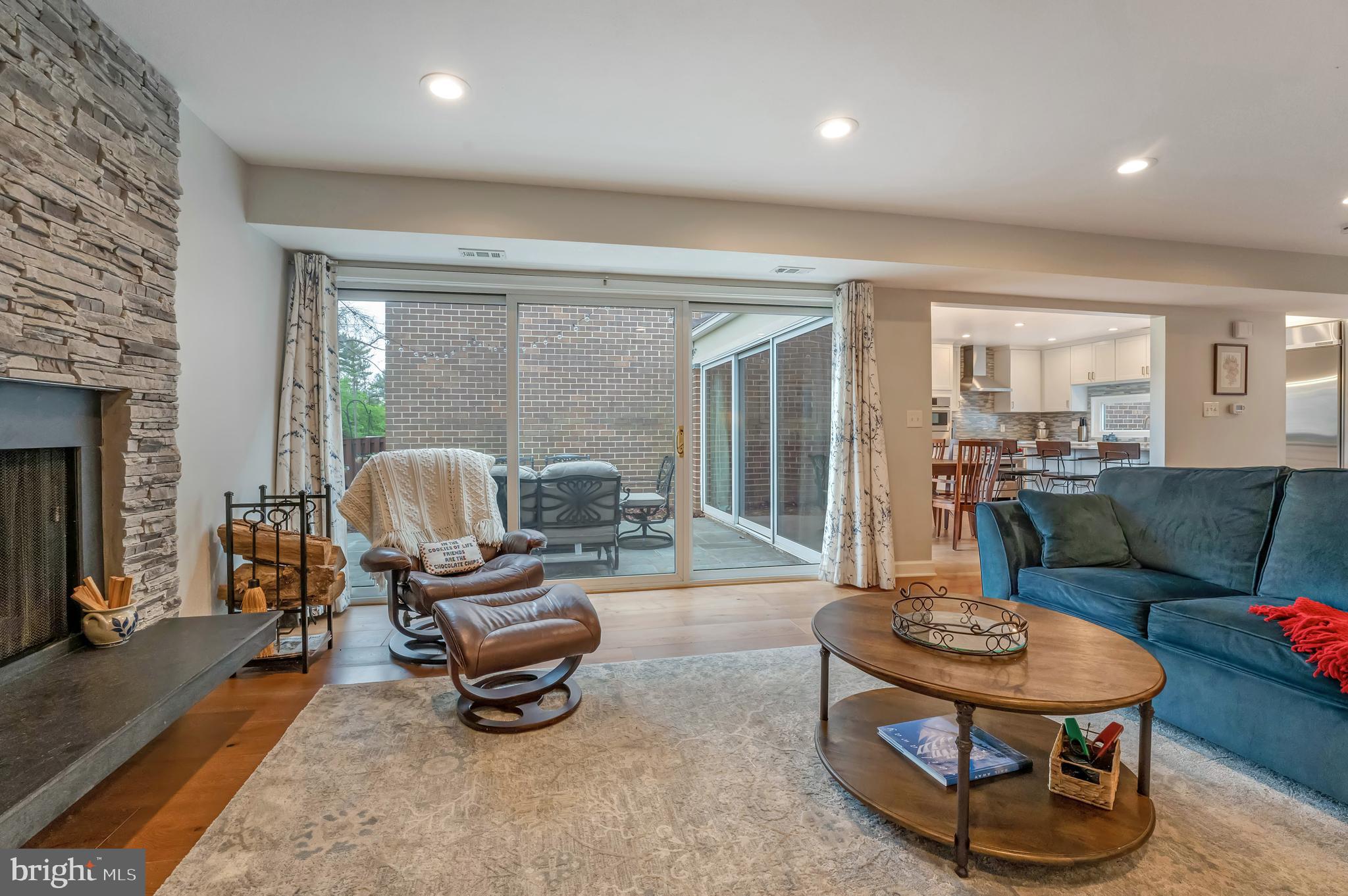 RESTON - Residential