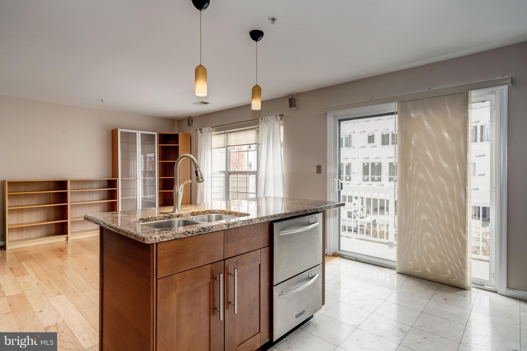 CAMERON STATION - Residential Lease