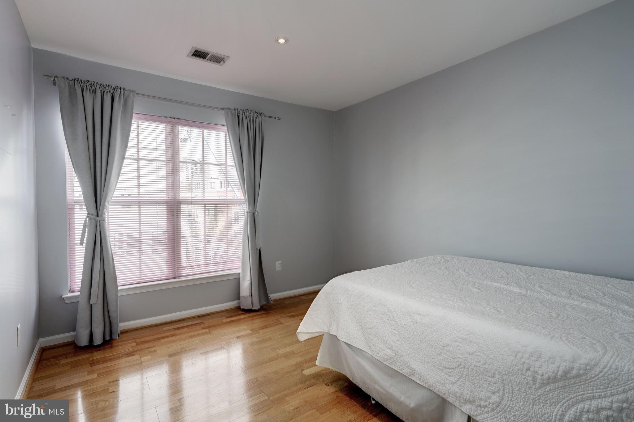 CAMERON STATION - Residential Lease