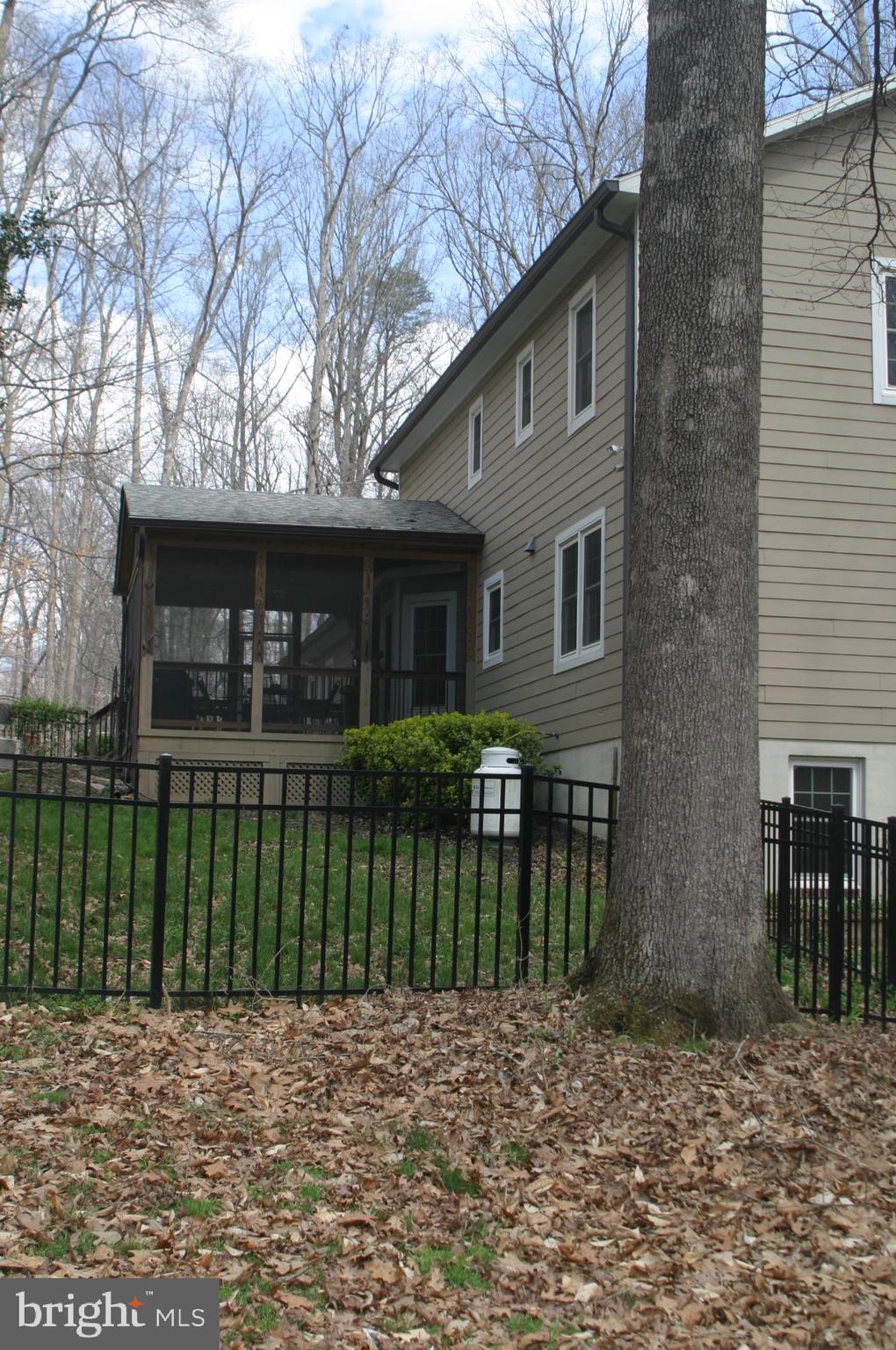 OAK GROVE ESTATES - Residential