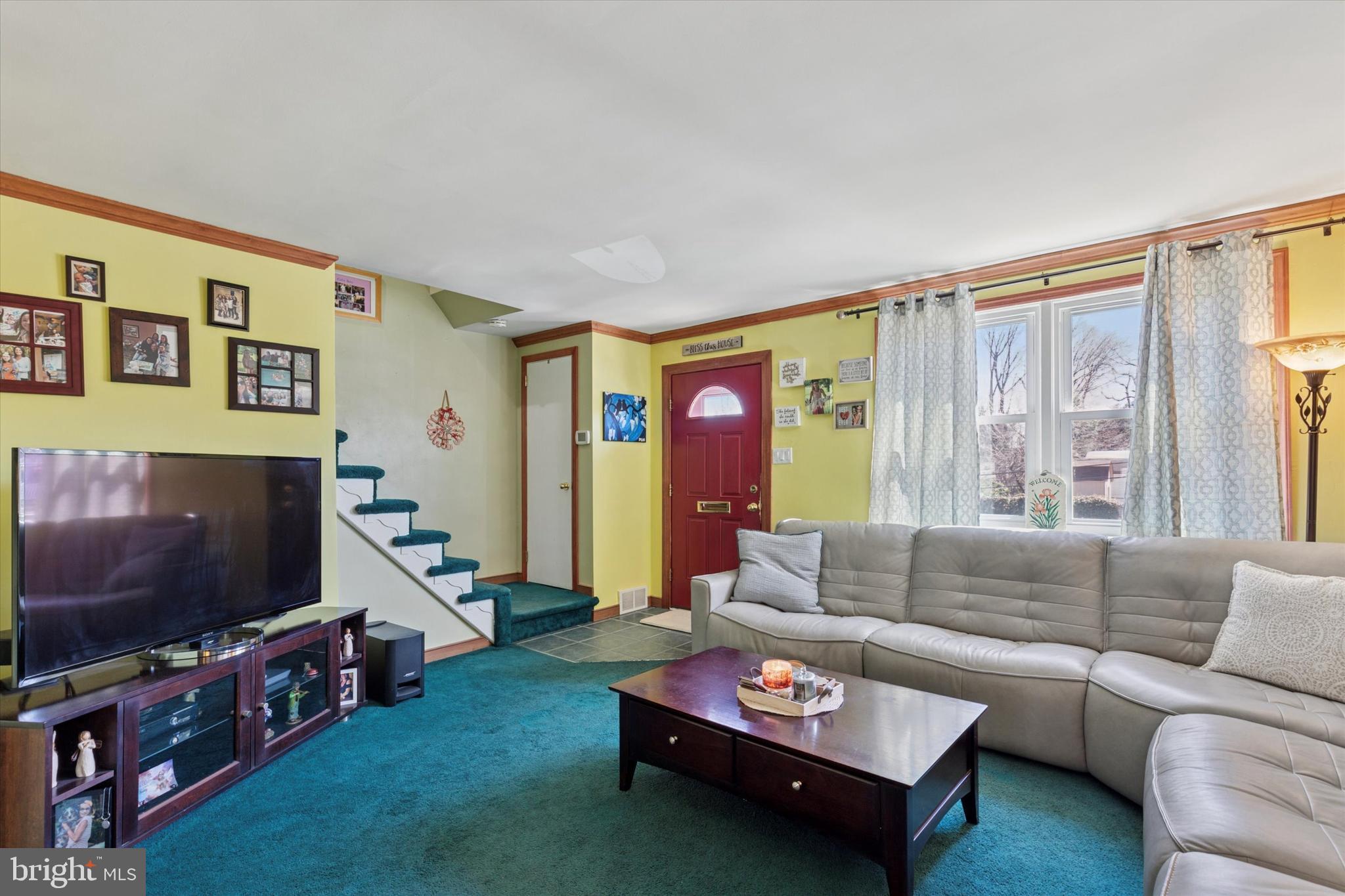 ROXBOROUGH - Residential