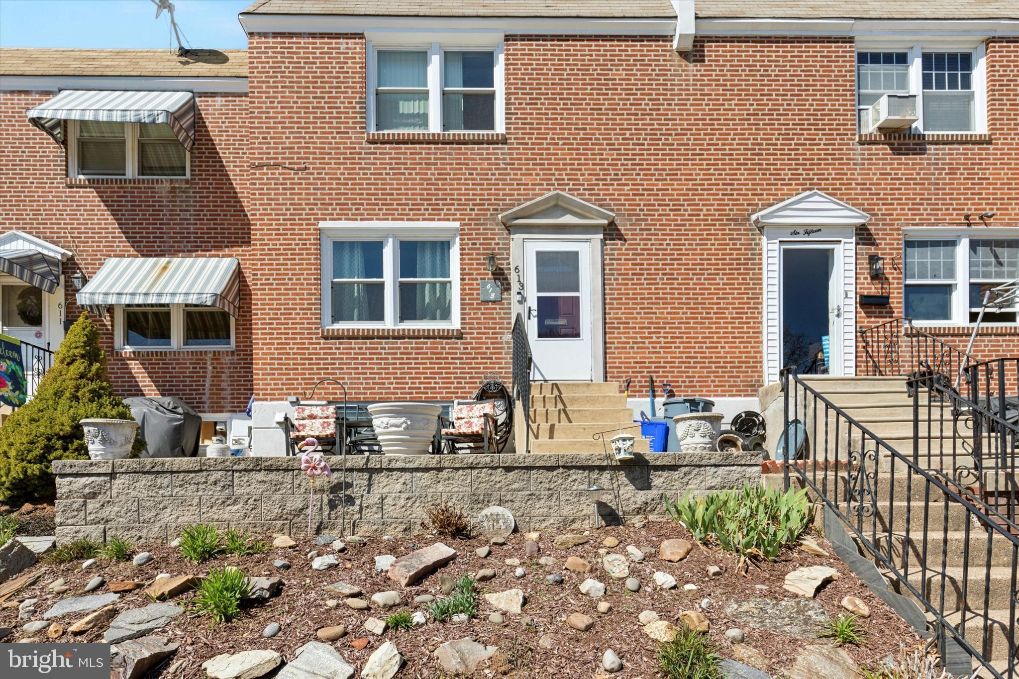 ROXBOROUGH - Residential