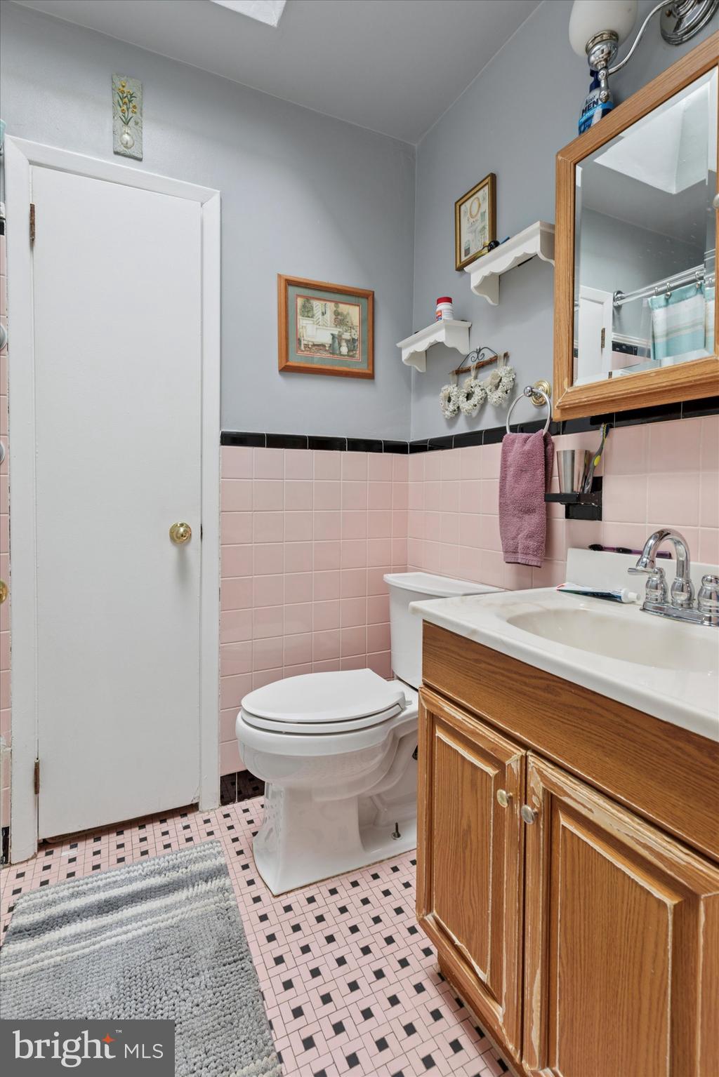 ROXBOROUGH - Residential