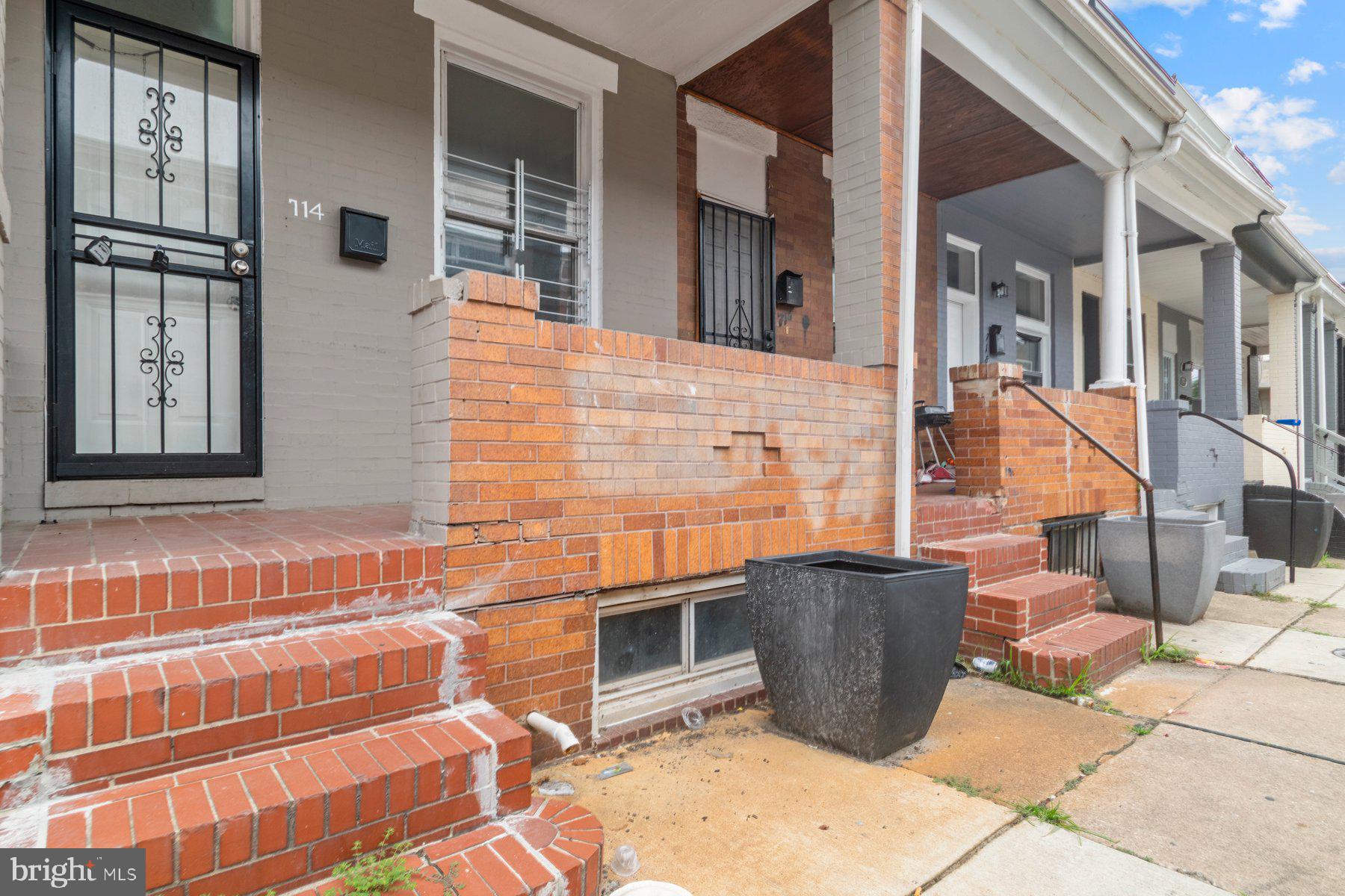 ELWOOD PARK - Residential