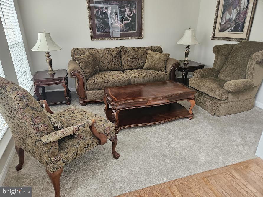 EAST HAMPTON - Residential