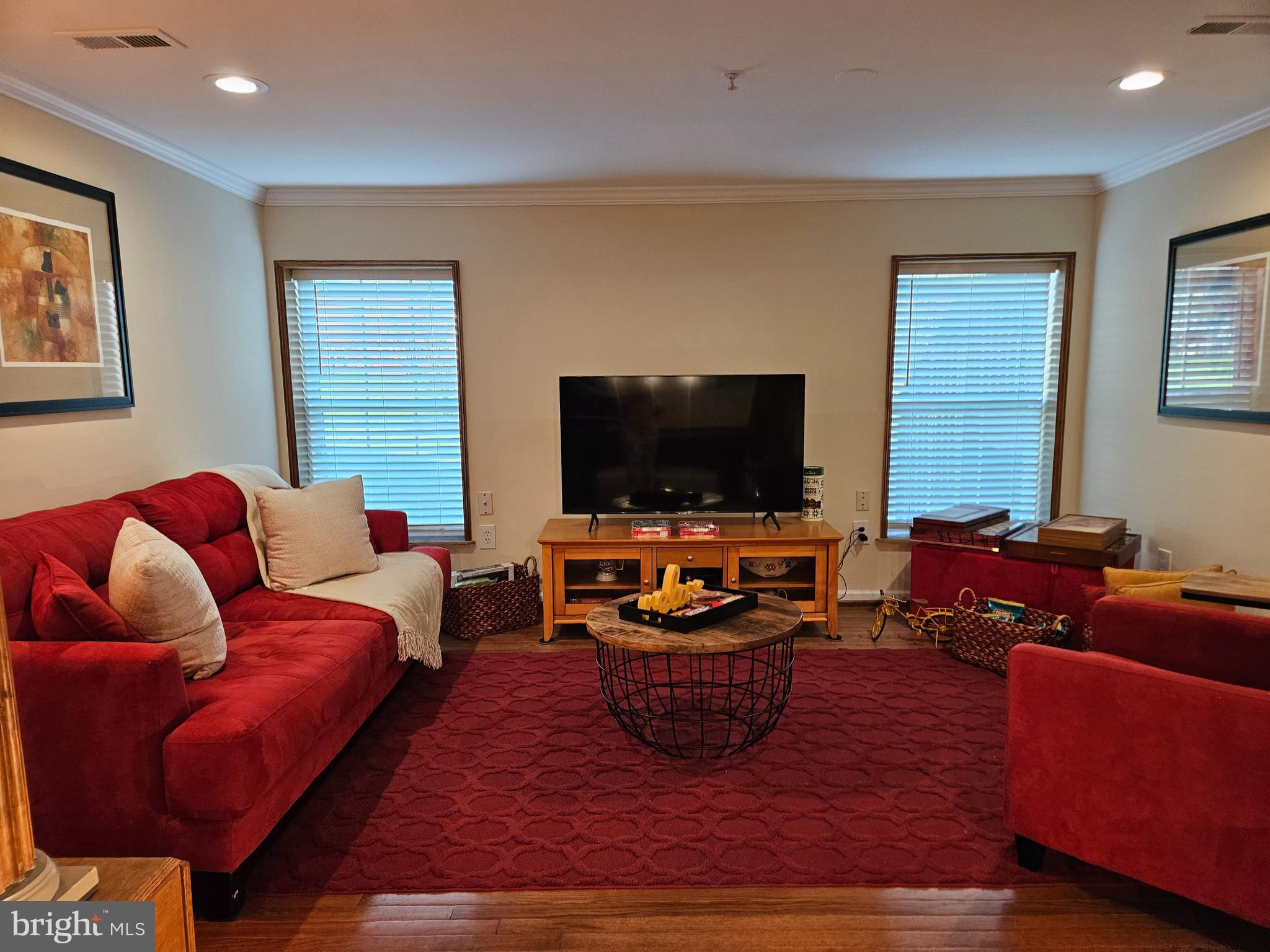 EAST HAMPTON - Residential