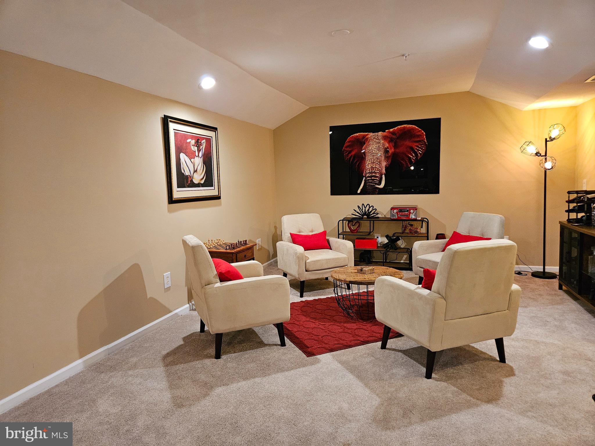 EAST HAMPTON - Residential