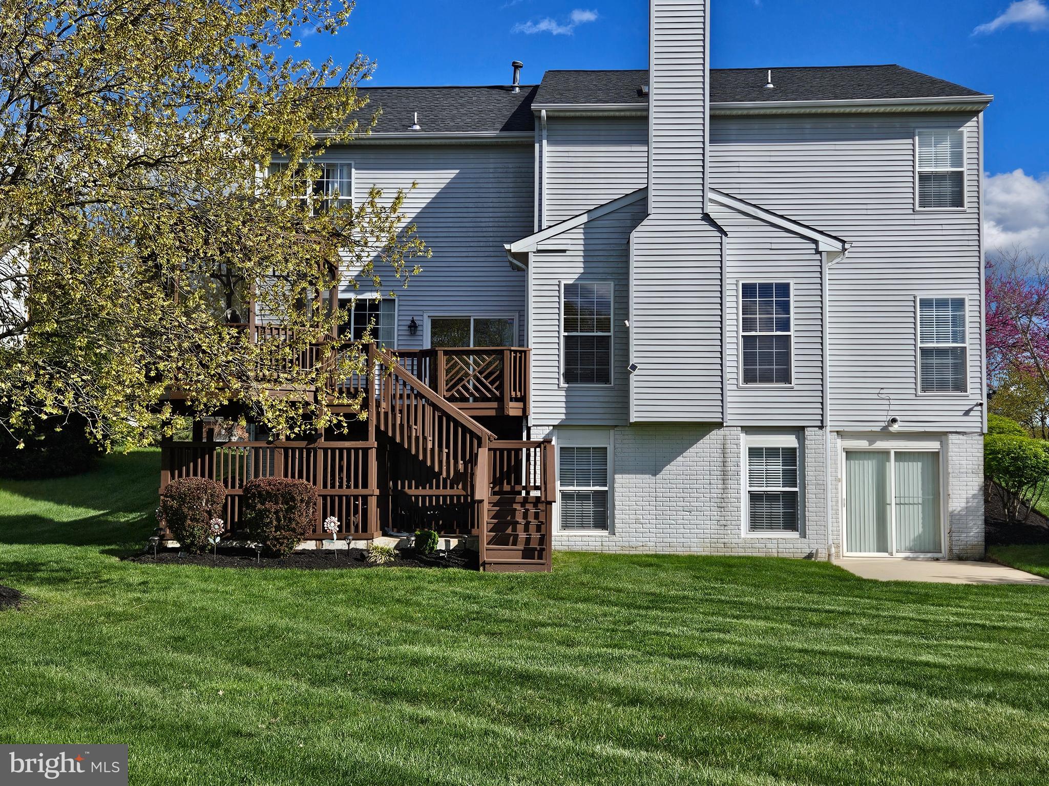 EAST HAMPTON - Residential