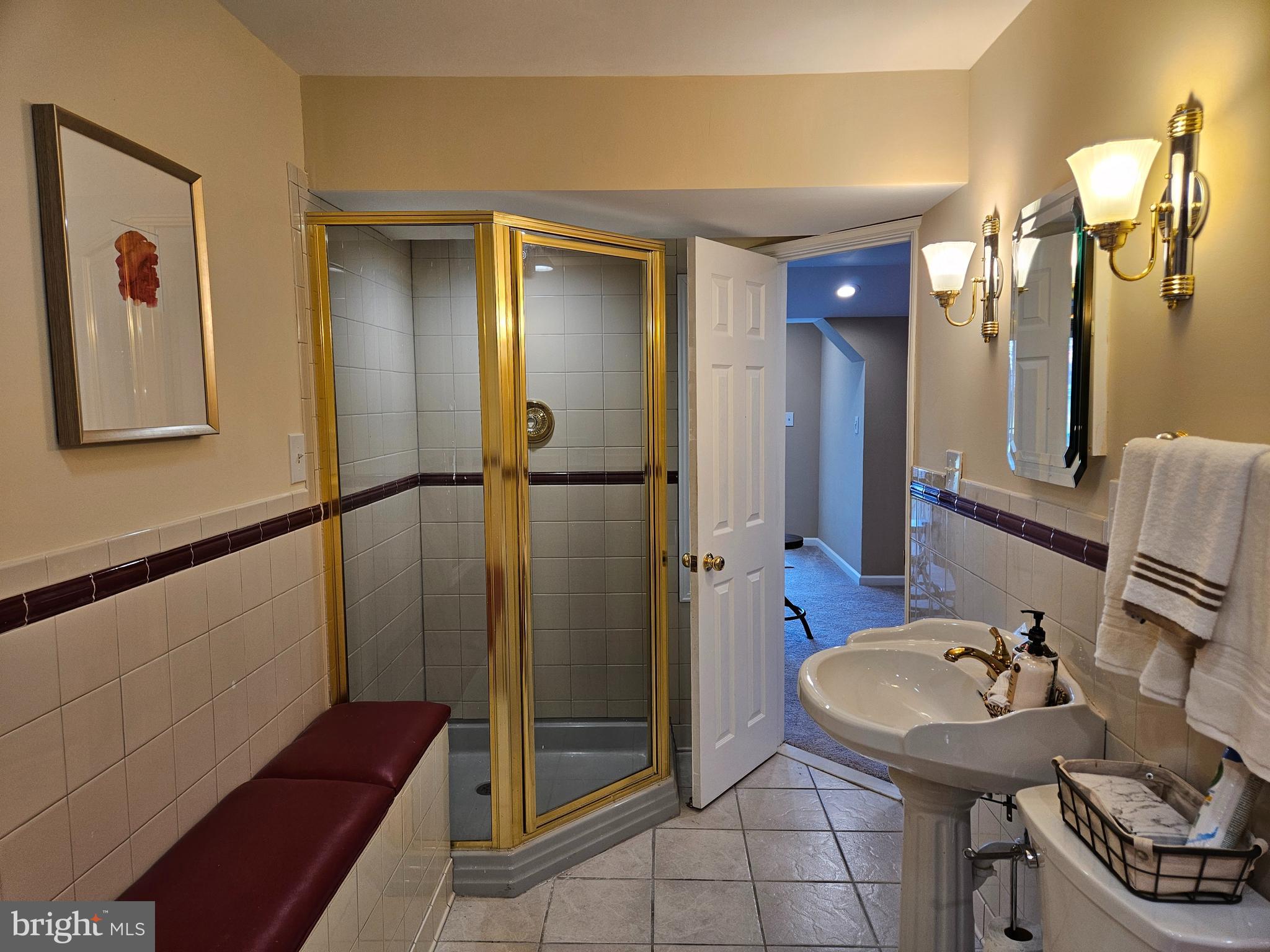 EAST HAMPTON - Residential