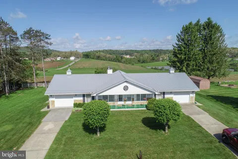 206 N 10th Street, Oakland, MD MLS: MDGA2009550