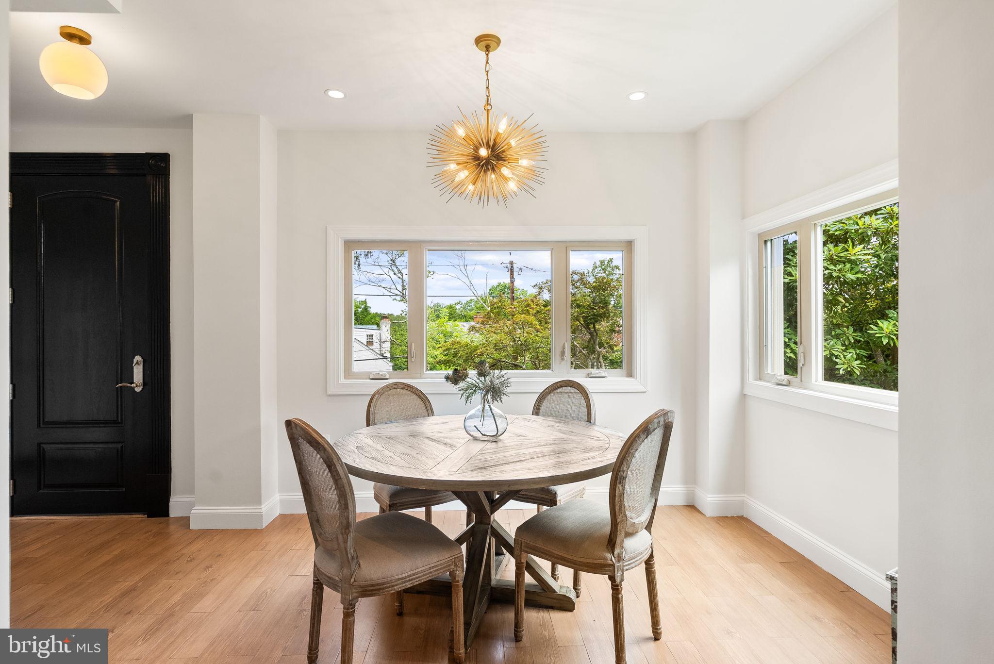 CRESTVIEW - Residential