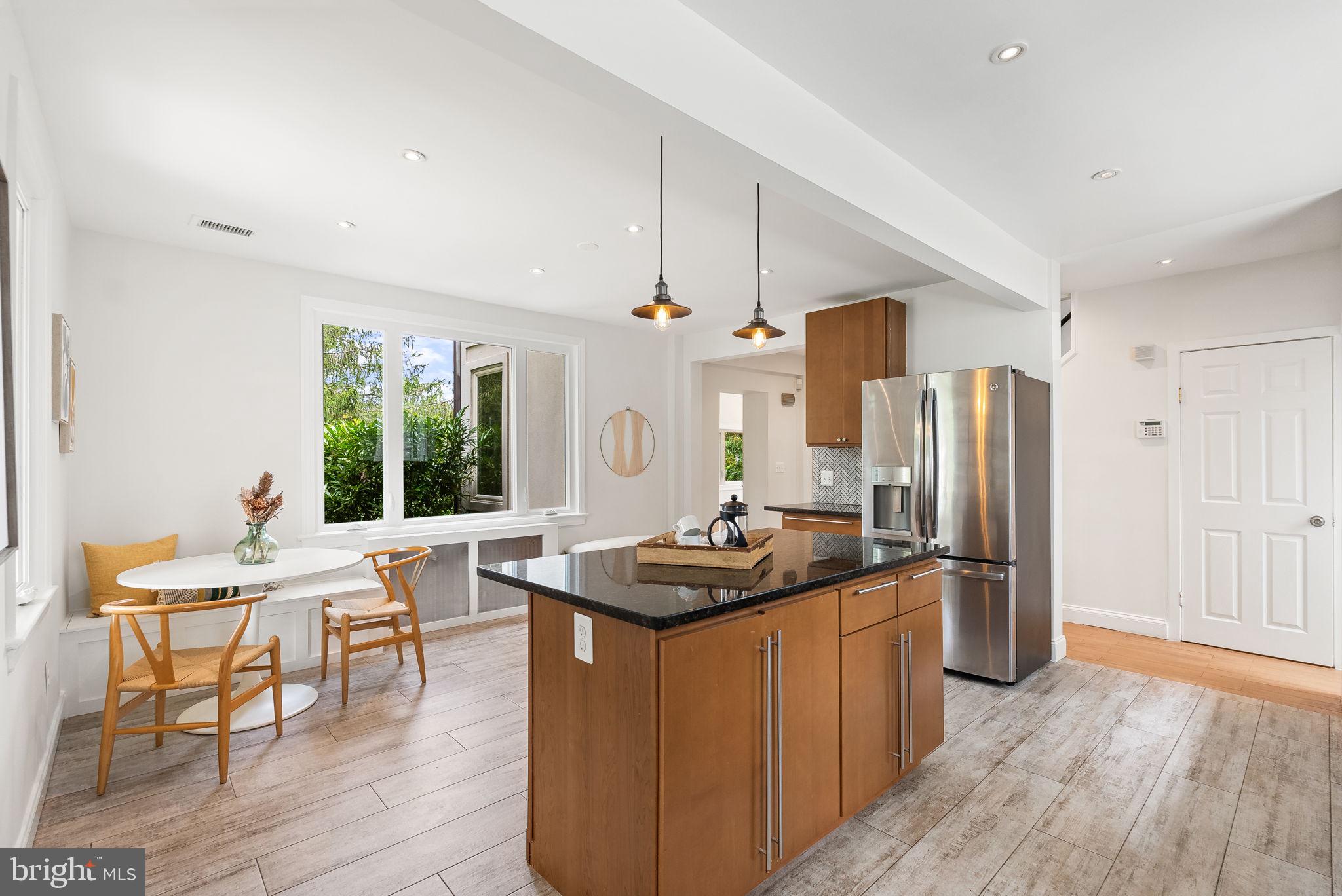 CRESTVIEW - Residential