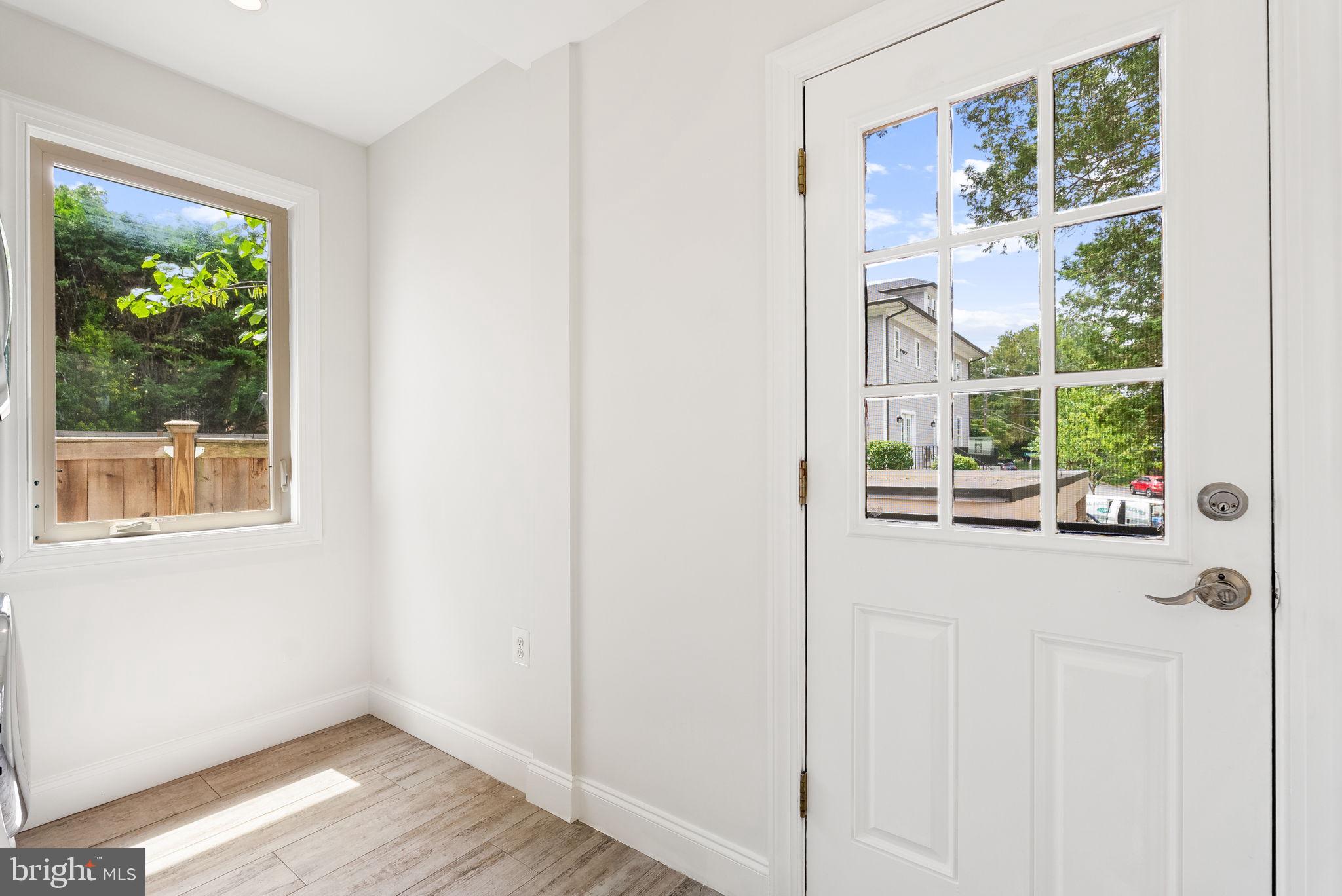 CRESTVIEW - Residential