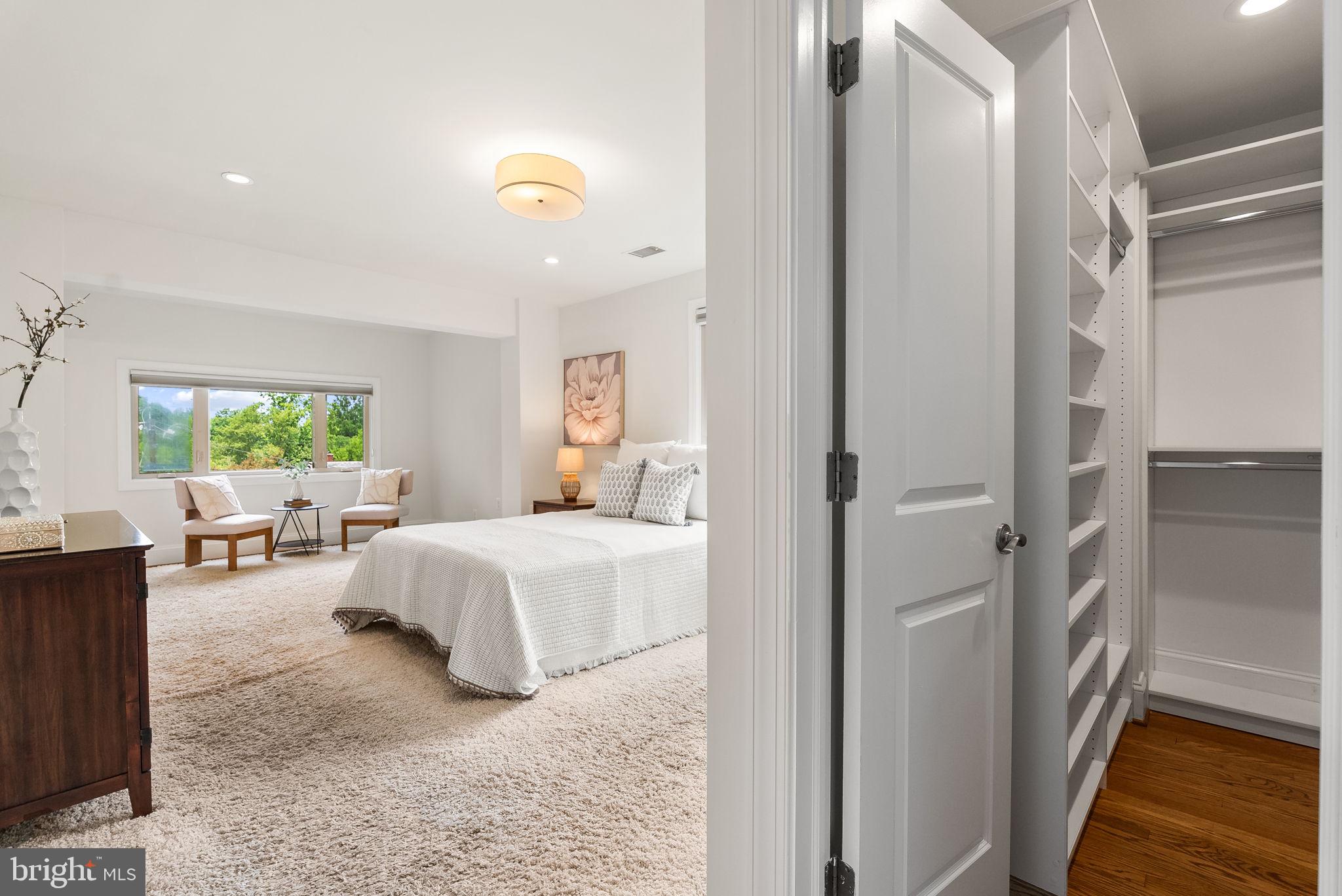 CRESTVIEW - Residential