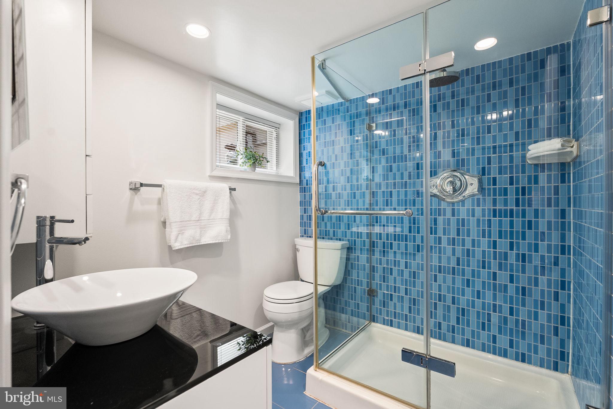 CRESTVIEW - Residential