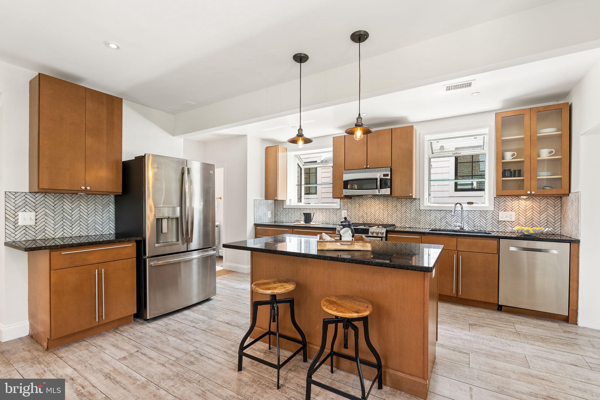 CRESTVIEW - Residential