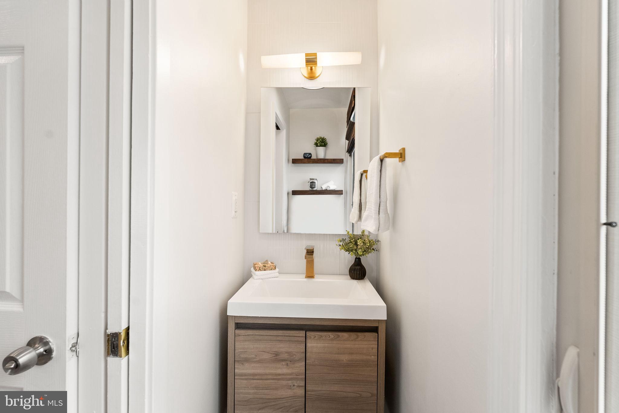 CRESTVIEW - Residential