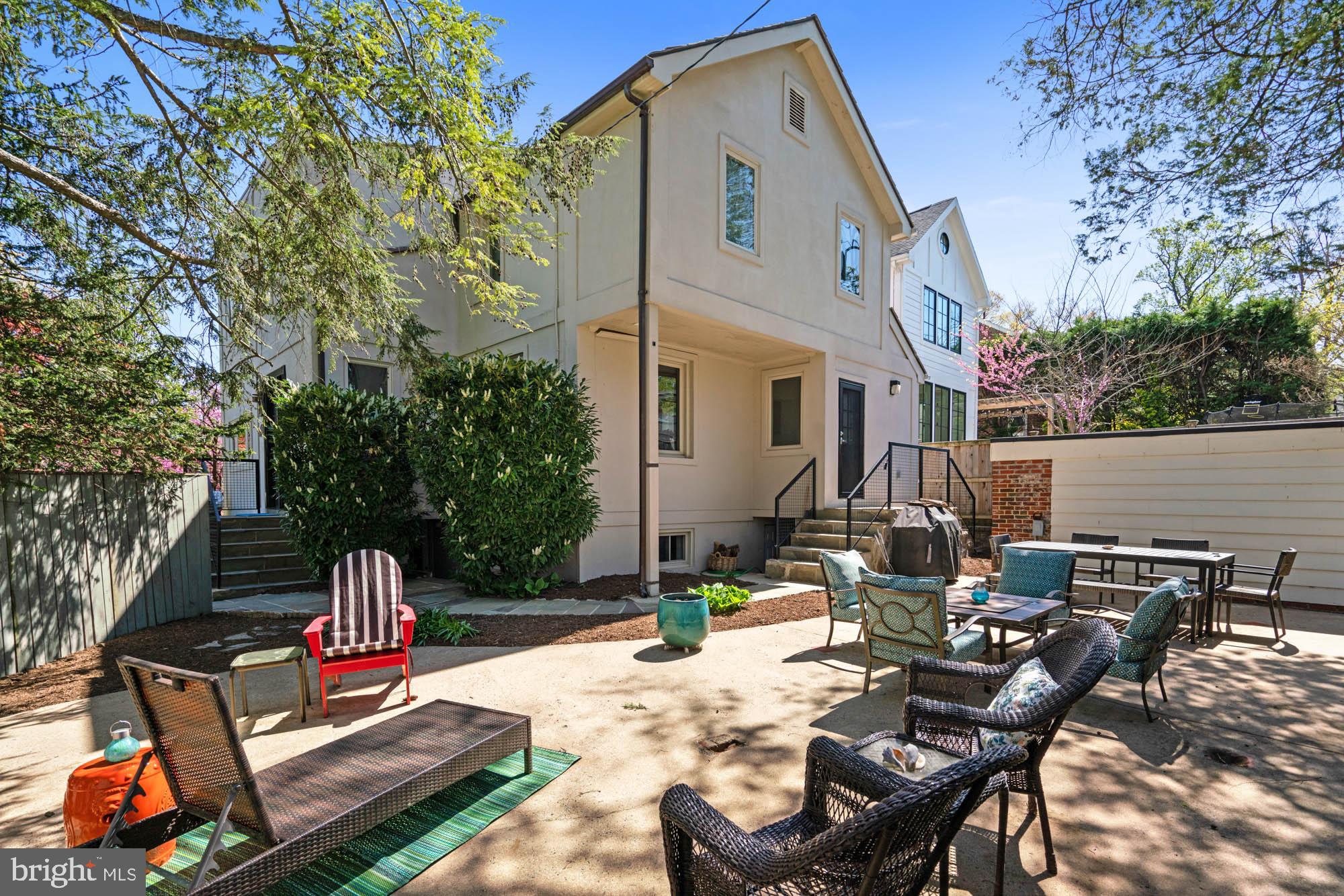 CRESTVIEW - Residential