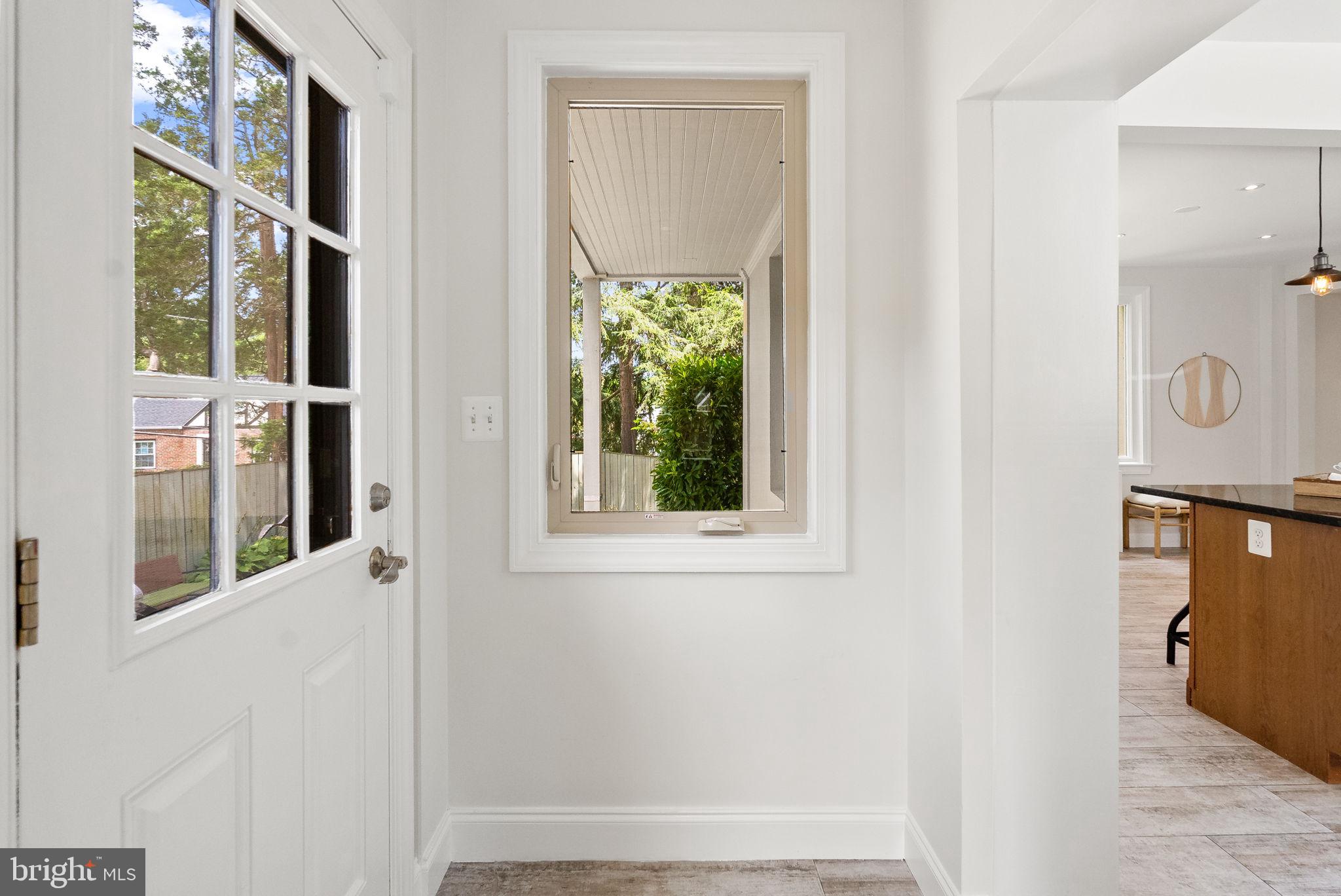 CRESTVIEW - Residential