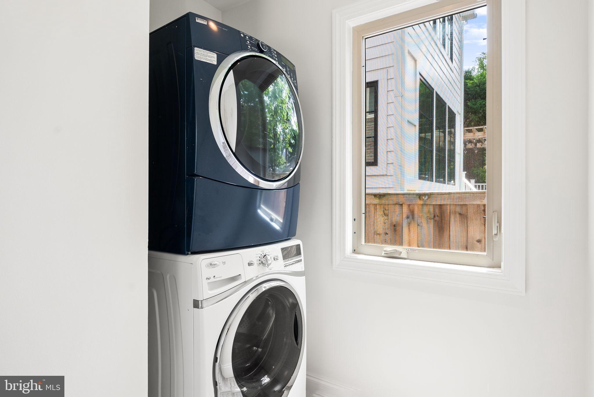 CRESTVIEW - Residential