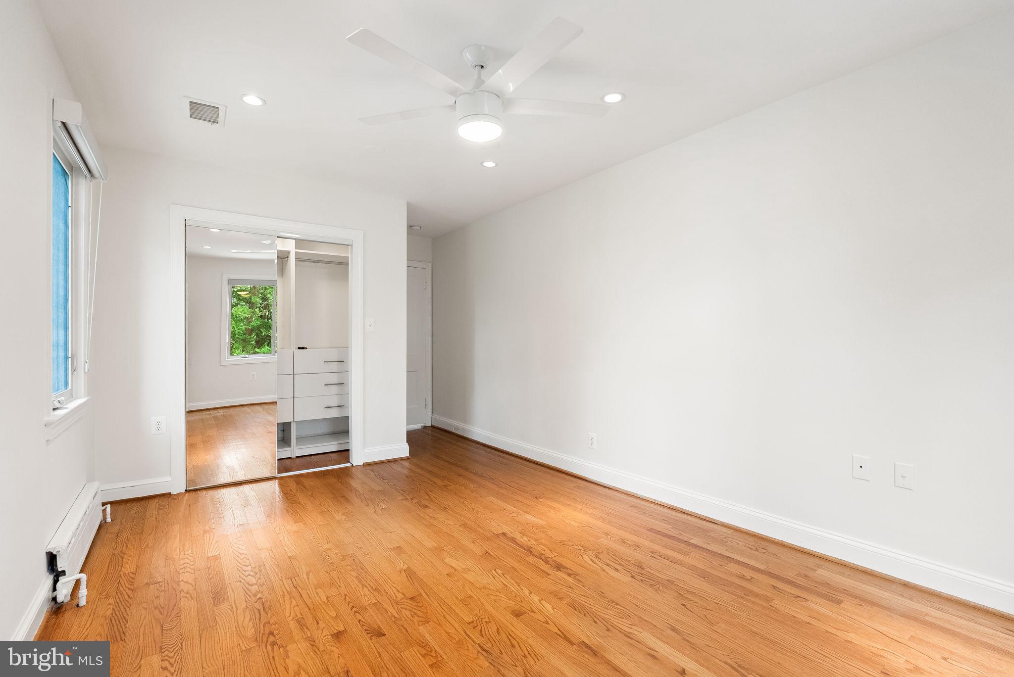 CRESTVIEW - Residential