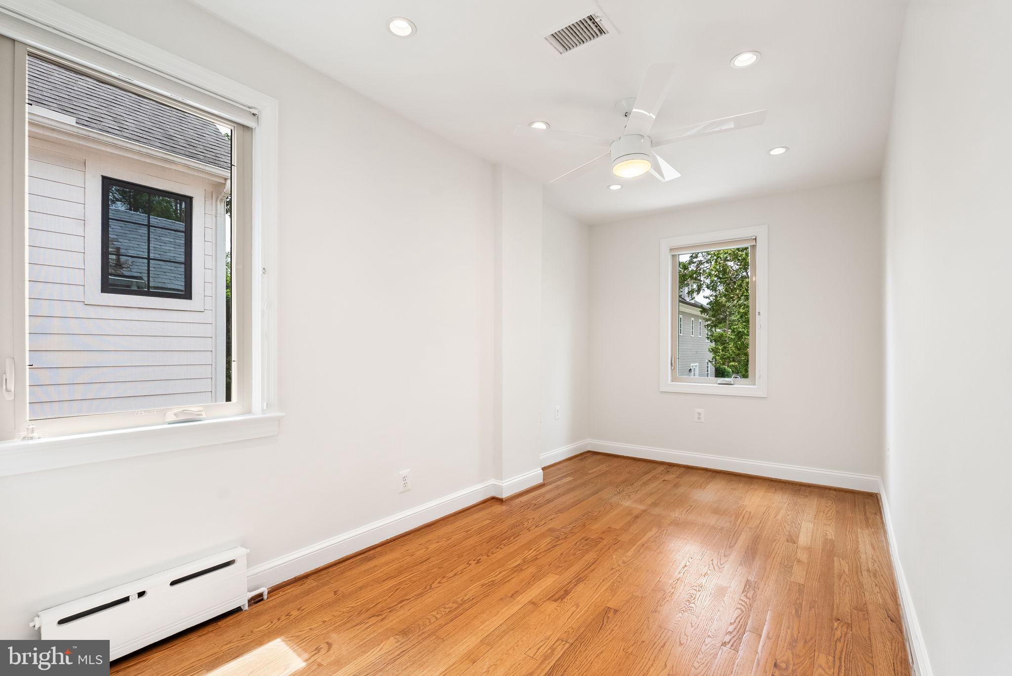 CRESTVIEW - Residential