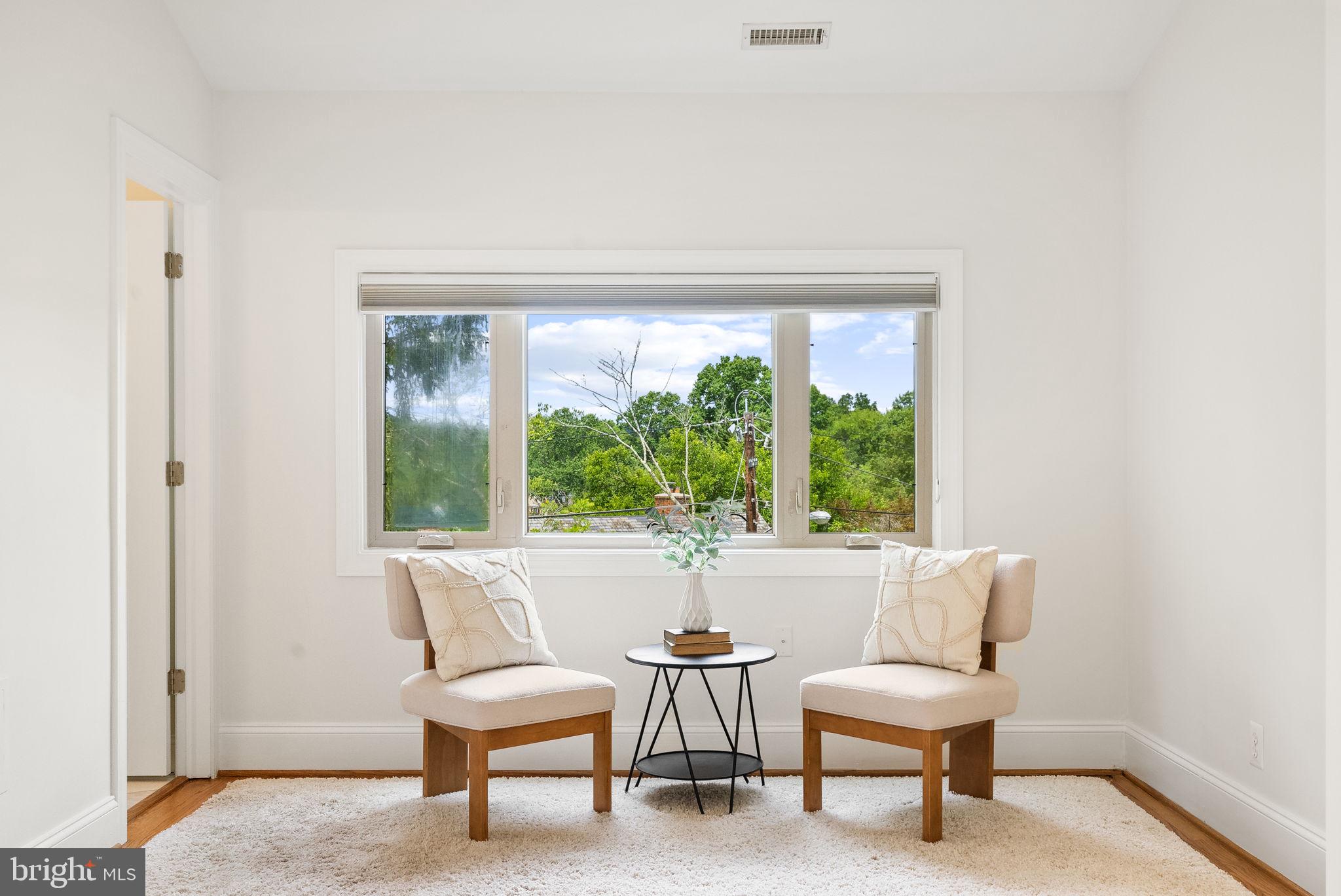 CRESTVIEW - Residential