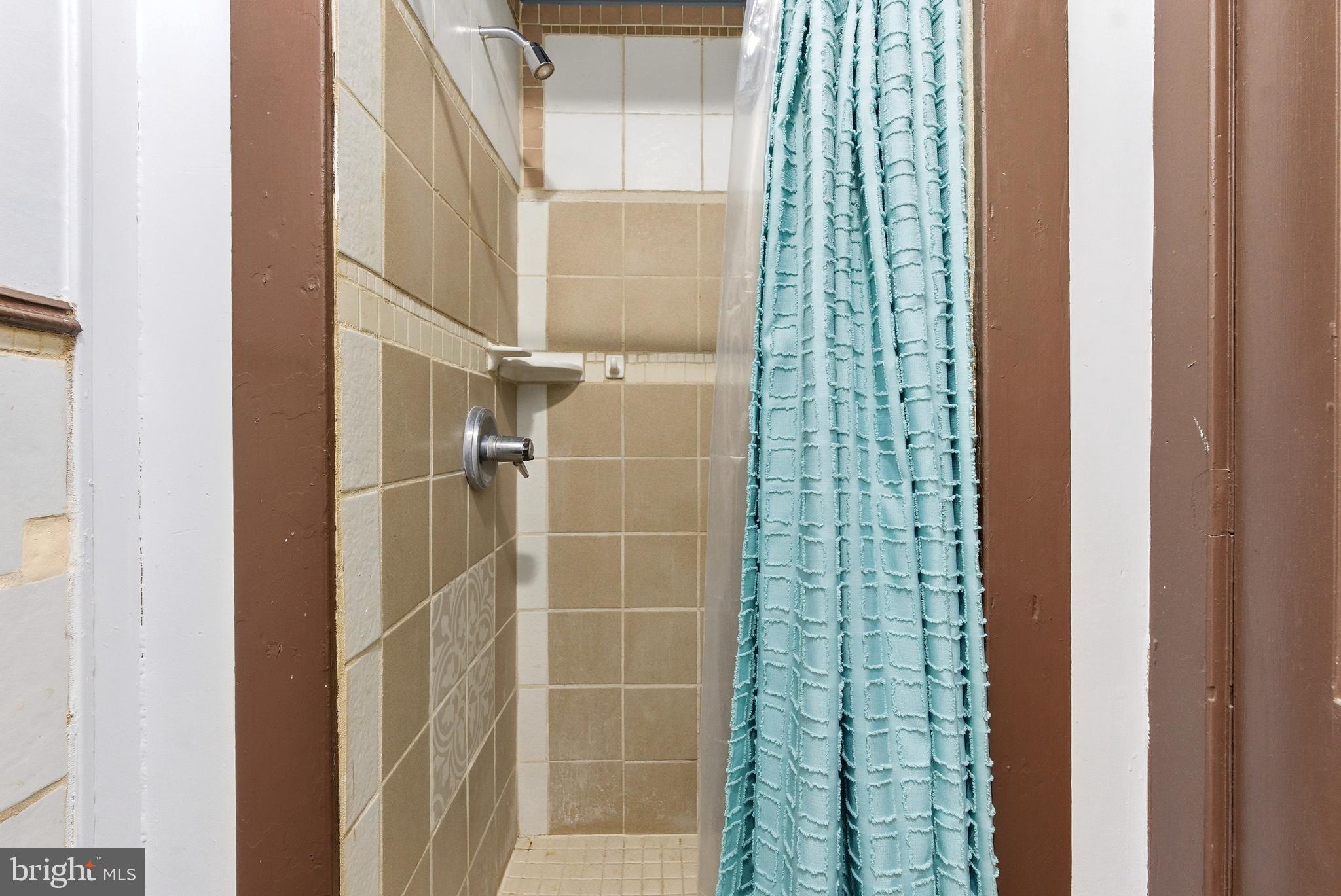 OLD TOWN WINCHESTER - Residential Lease