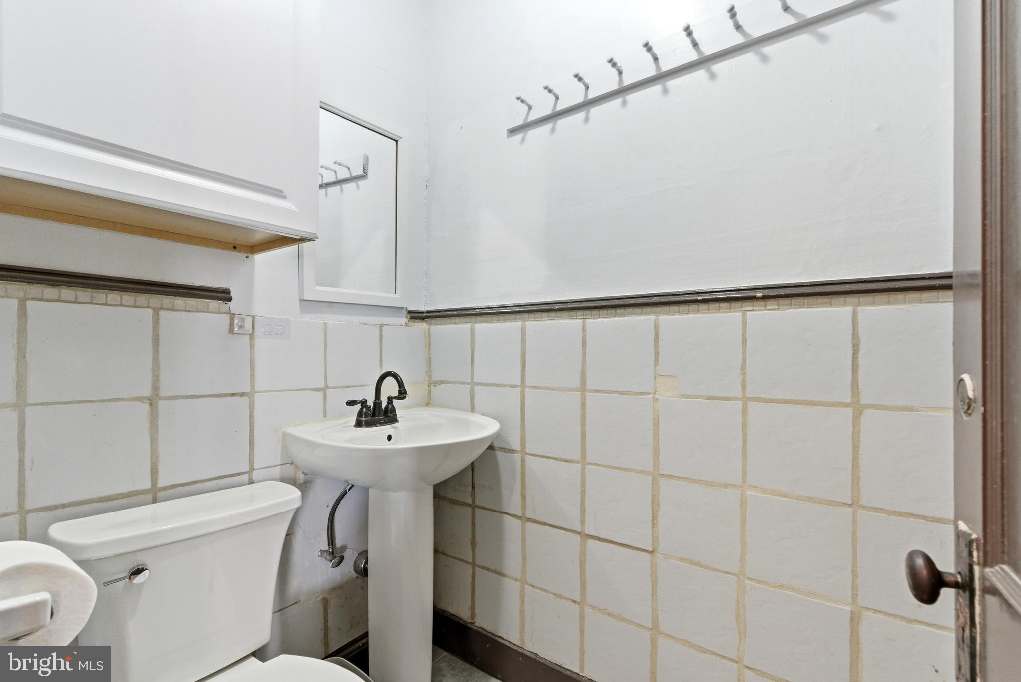 OLD TOWN WINCHESTER - Residential Lease