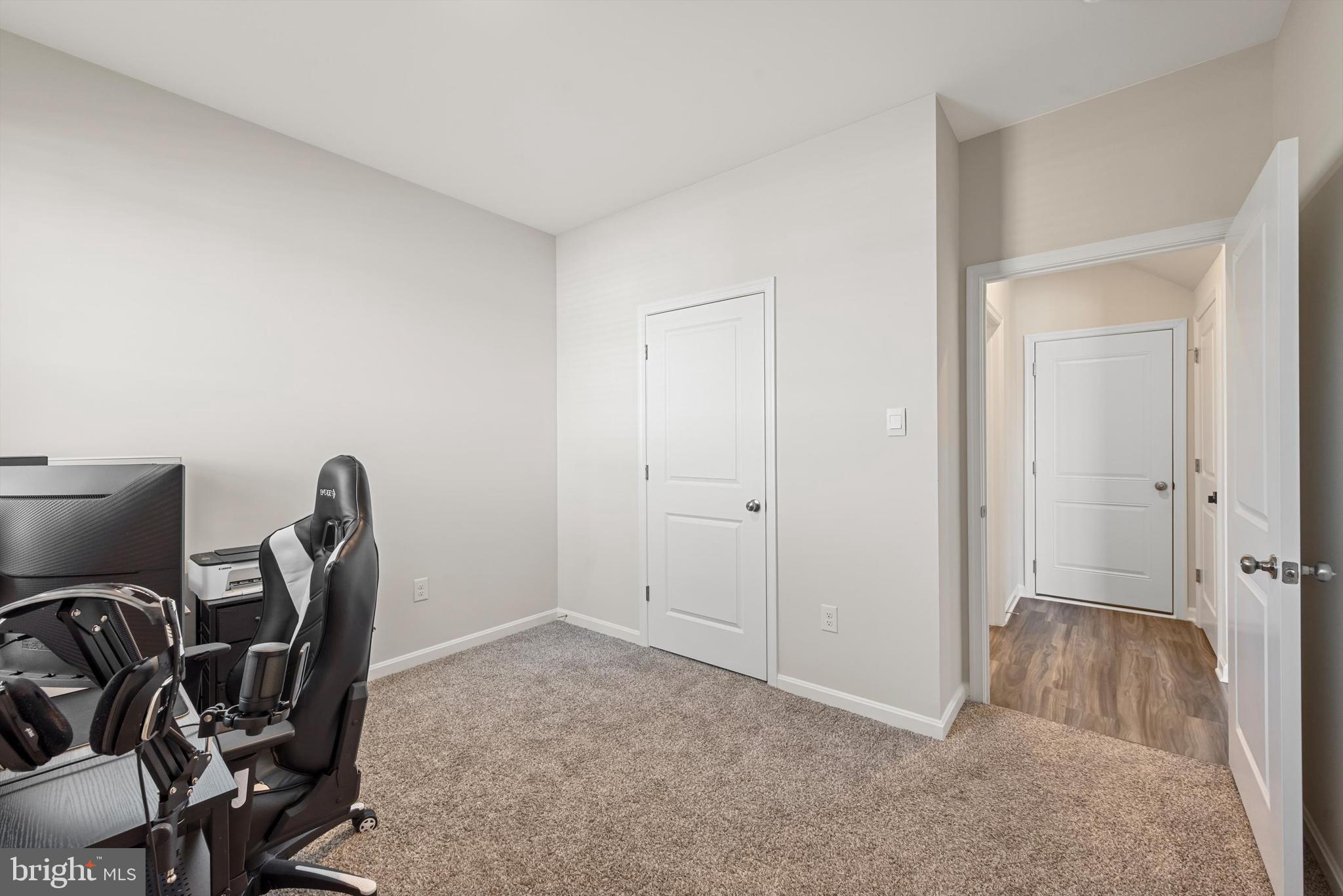 RED HILL - Residential