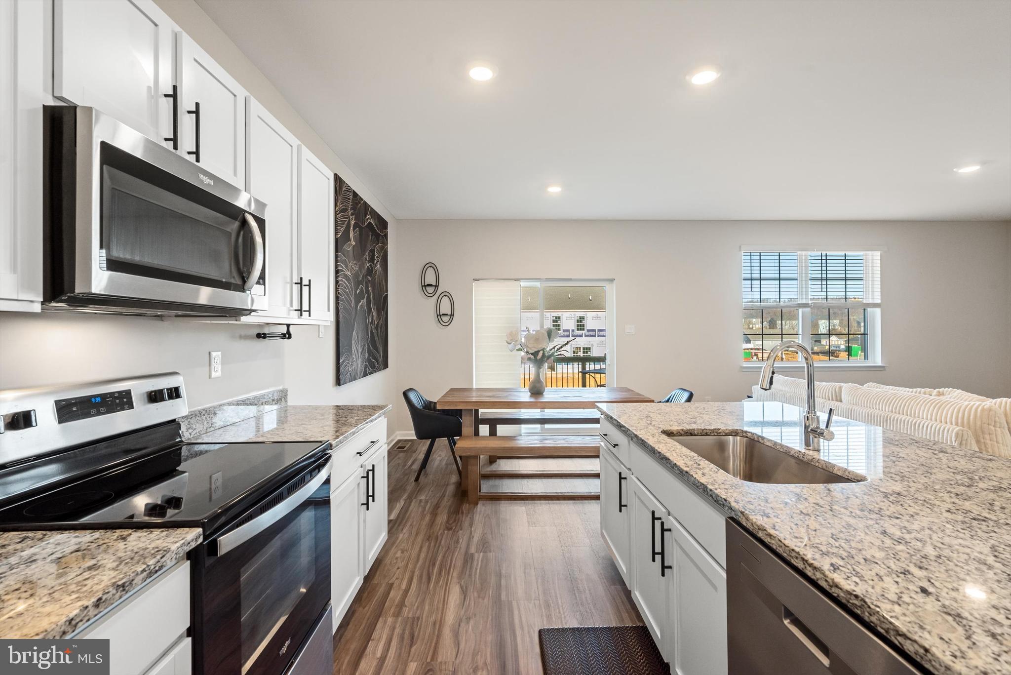 RED HILL - Residential