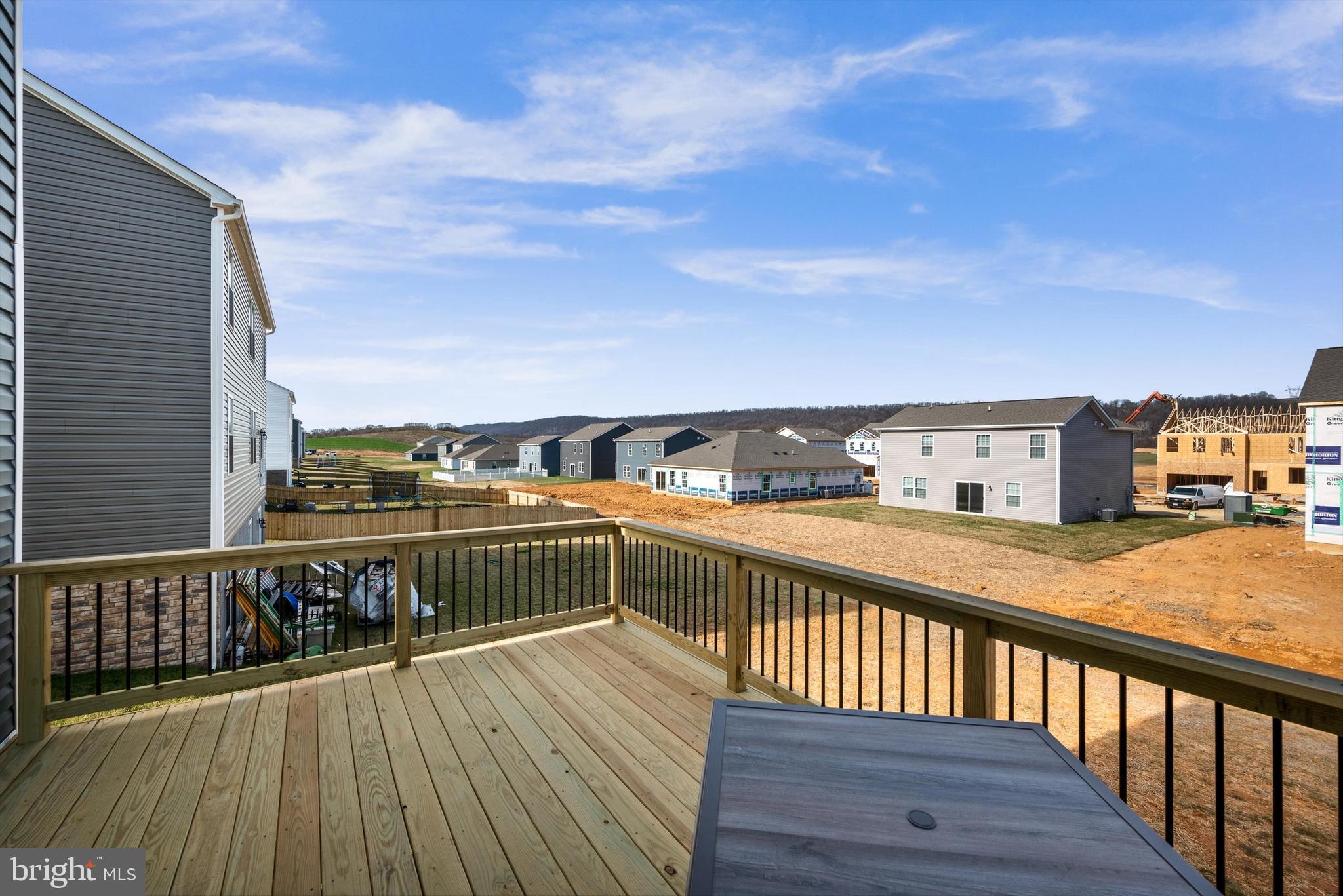 RED HILL - Residential