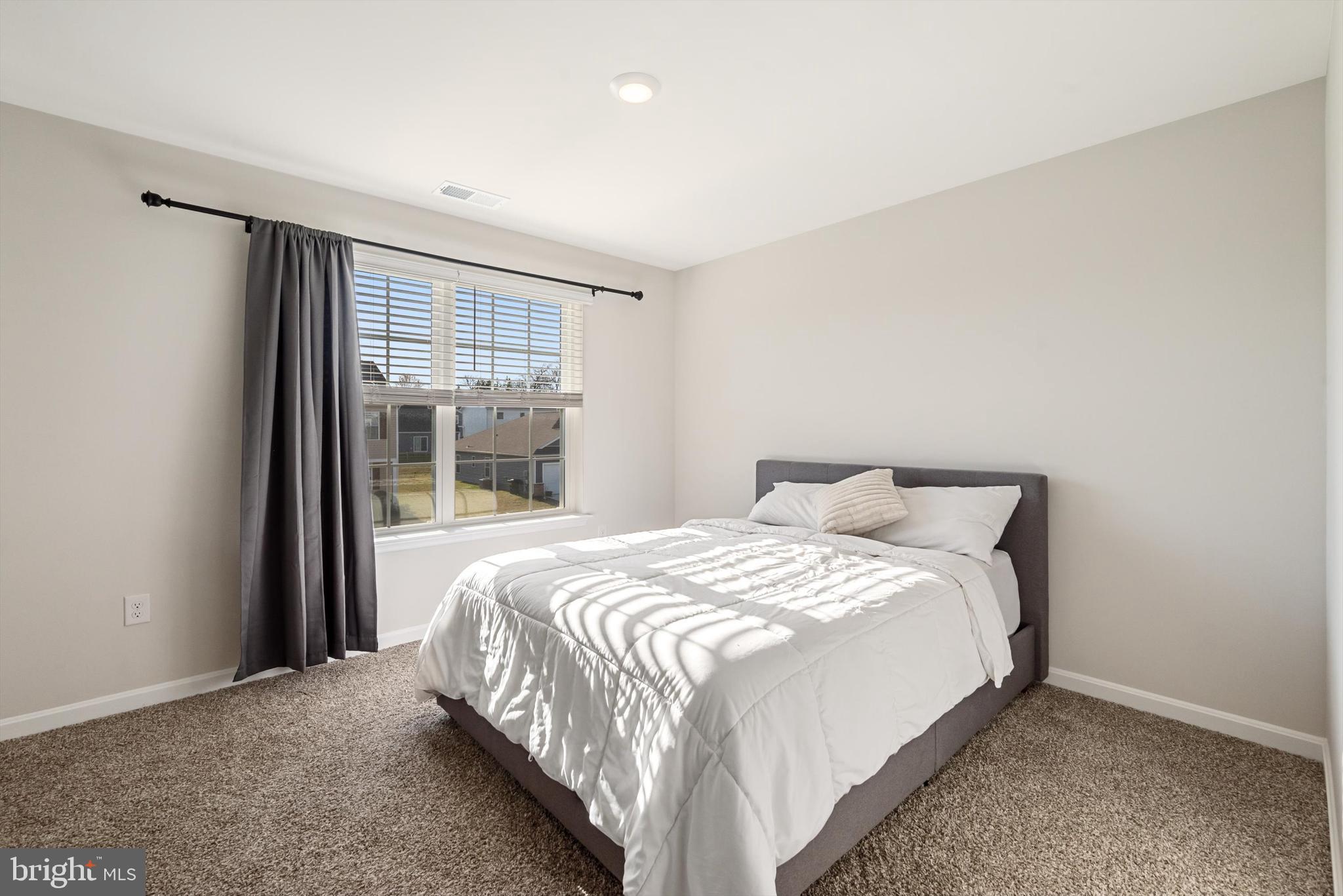 RED HILL - Residential