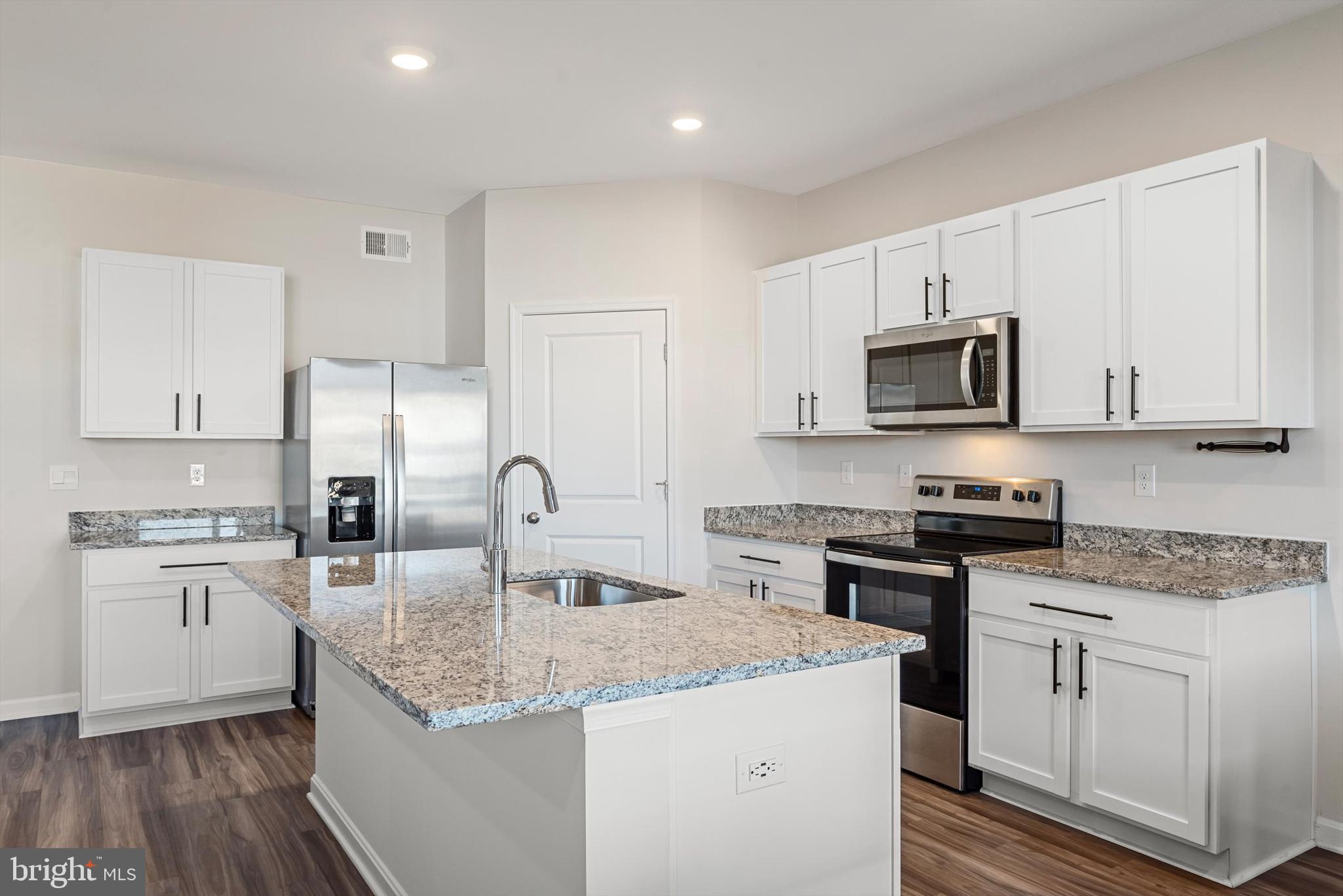 RED HILL - Residential