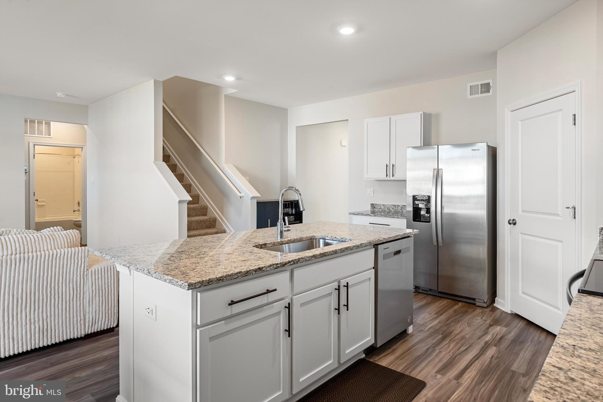 RED HILL - Residential