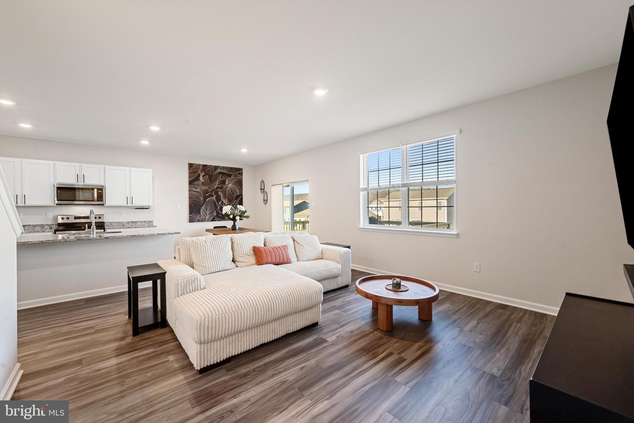 RED HILL - Residential