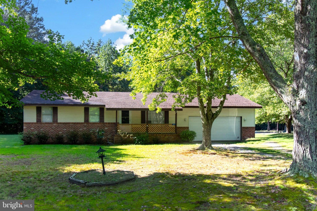 Photo of 16 Apache Trail, KILMARNOCK, VA 22482 (MLS # VALV2001232)