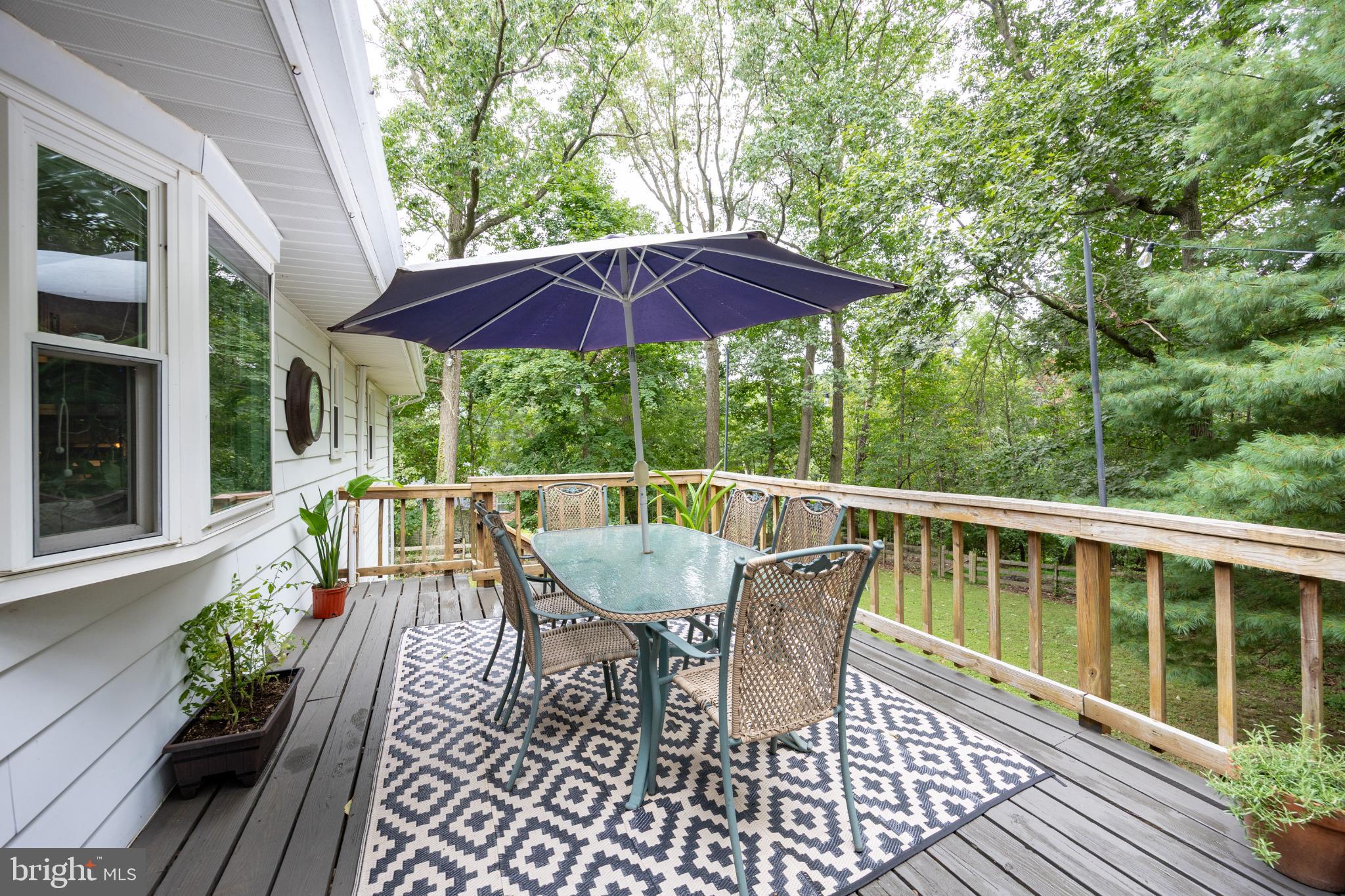 1522 DOYLE DRIVE