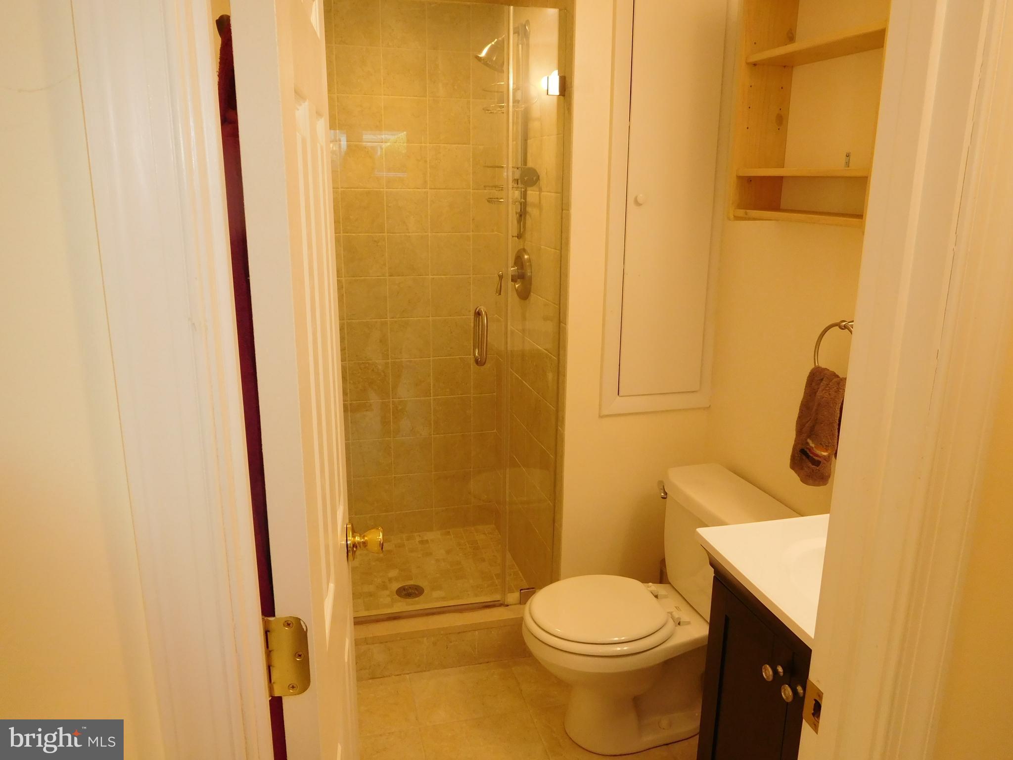 POTOMAC VALLEY - Residential Lease