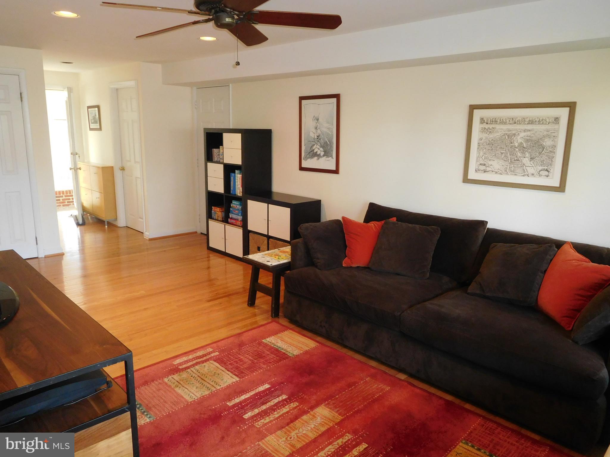 POTOMAC VALLEY - Residential Lease