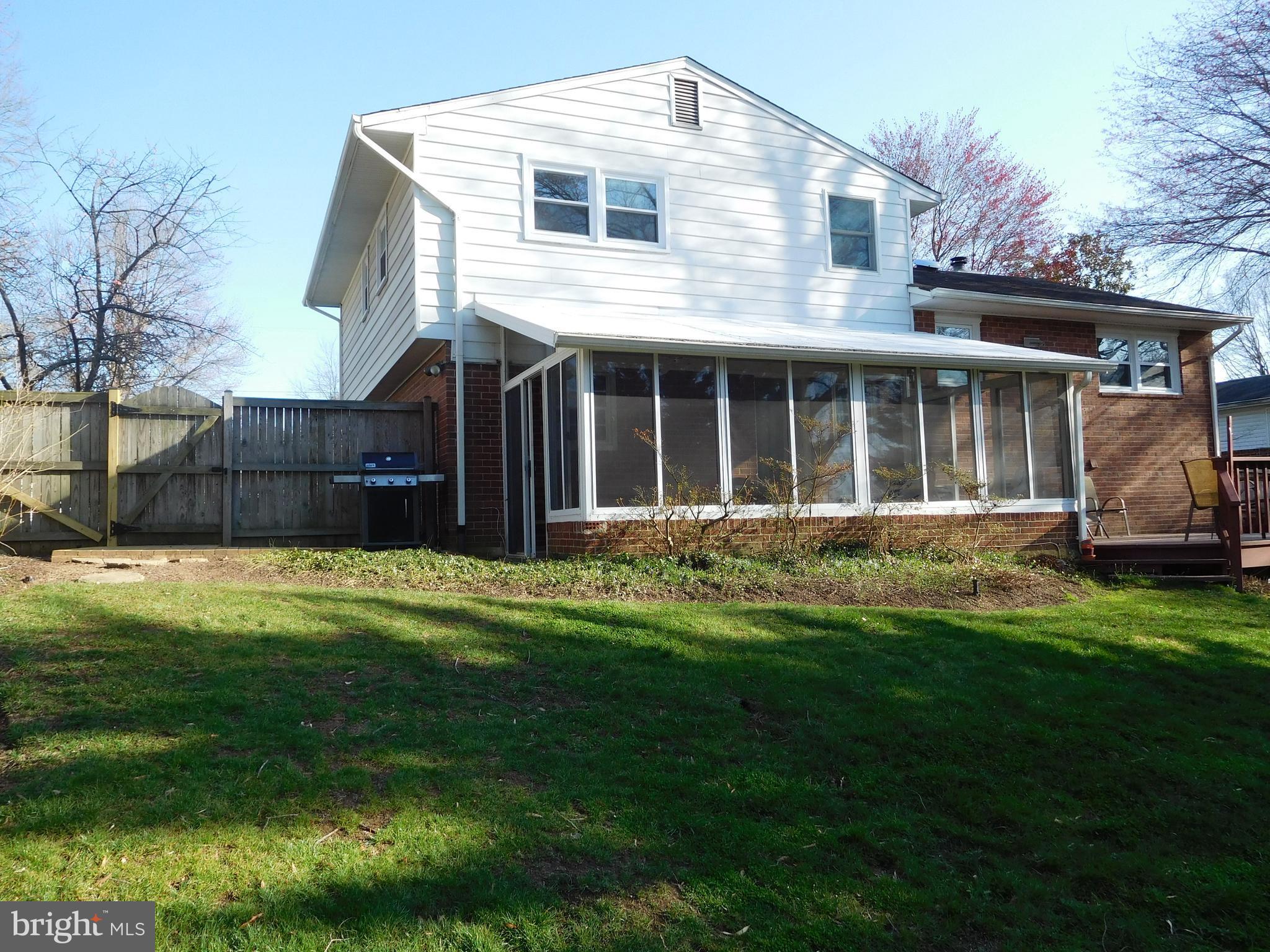 POTOMAC VALLEY - Residential Lease