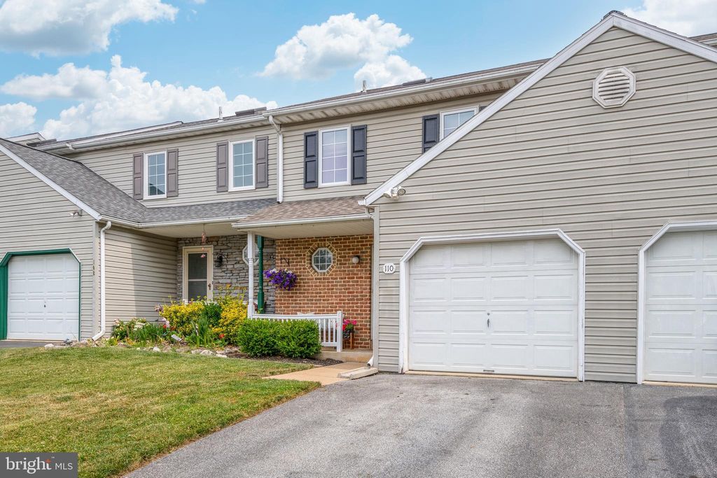 Photo of 110 Parklawn Court, Lancaster, PA 17601 (MLS # PALA2051728)