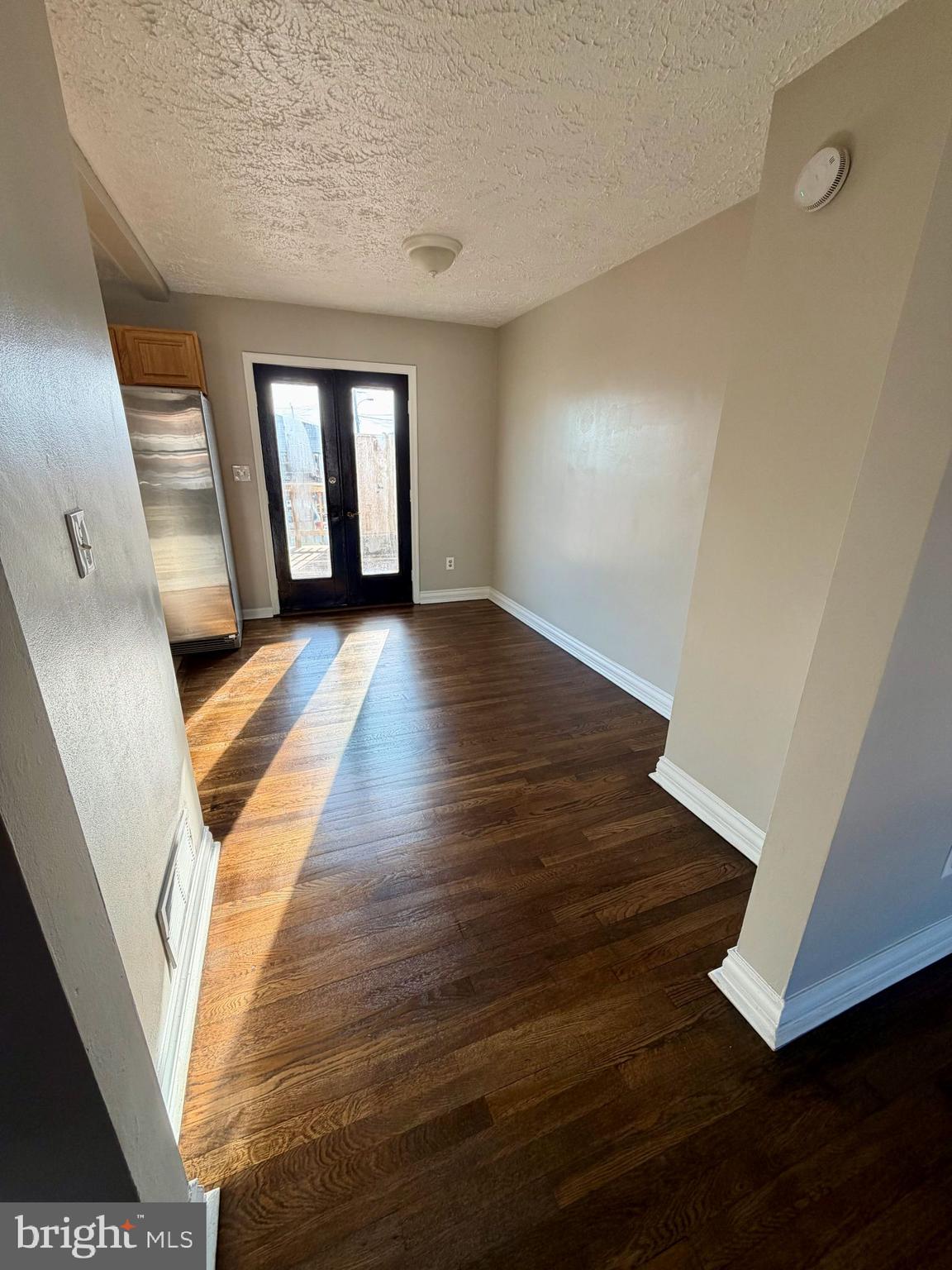 CHARLESMONT - Residential Lease