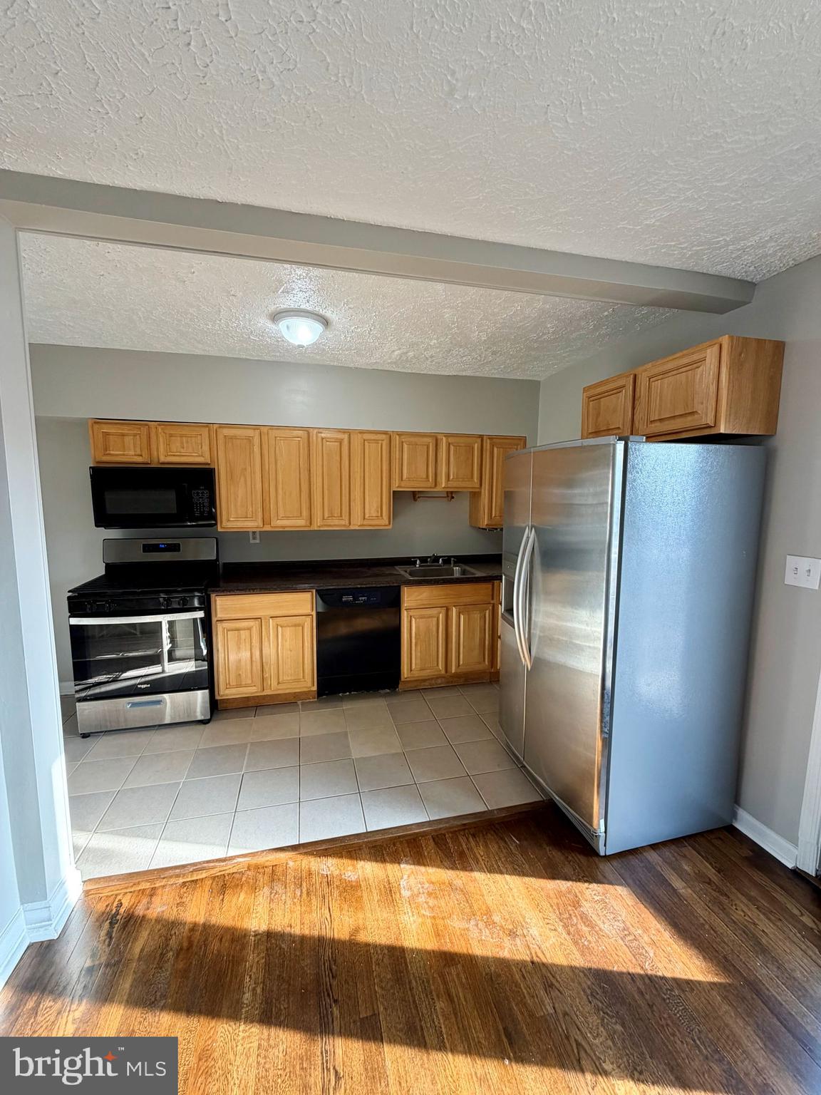 CHARLESMONT - Residential Lease