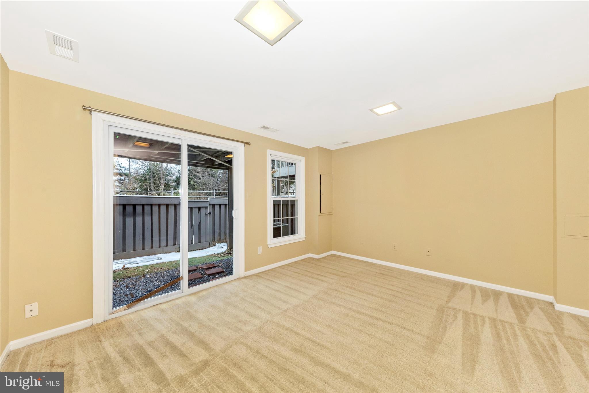 ESSEX PLACE - Residential