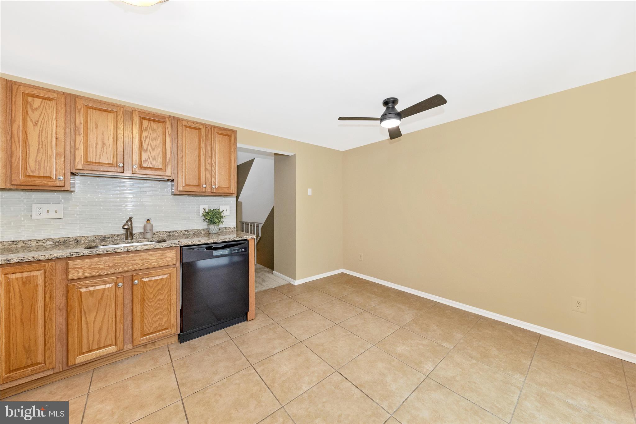 ESSEX PLACE - Residential