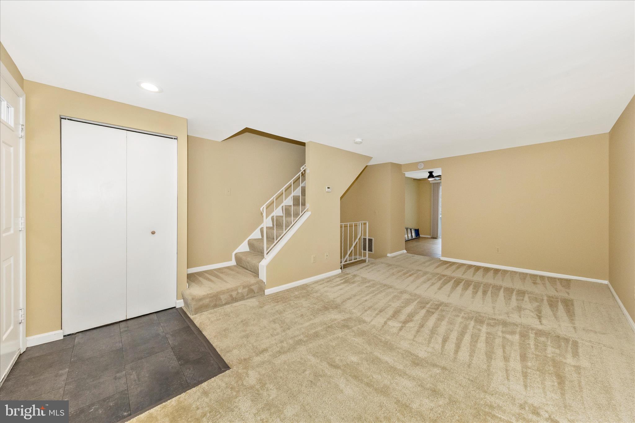 ESSEX PLACE - Residential