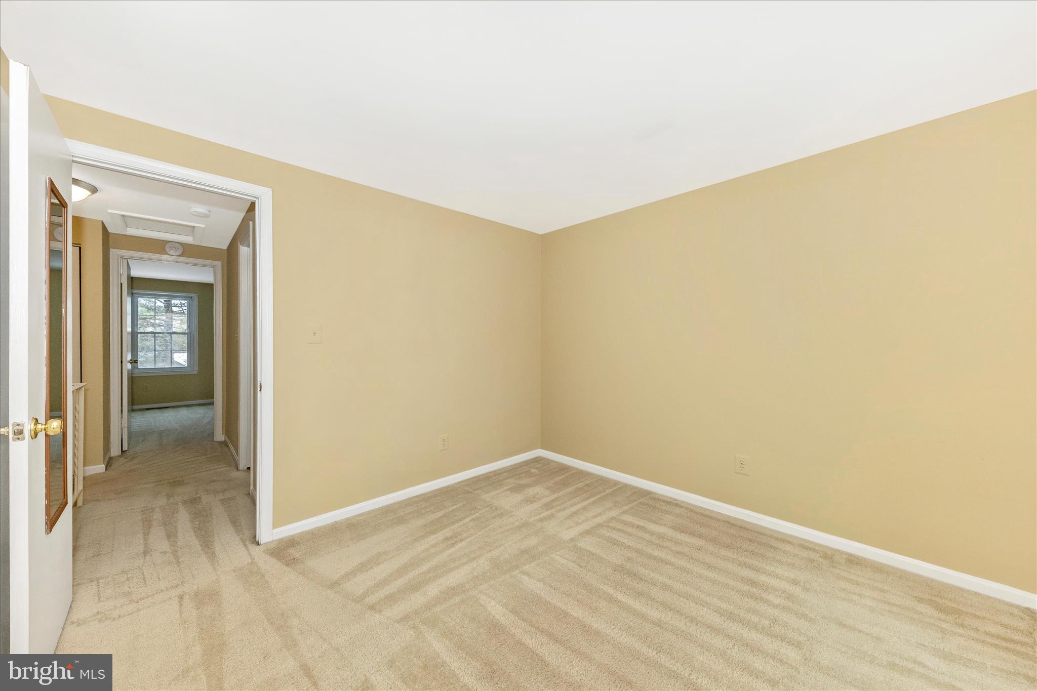 ESSEX PLACE - Residential