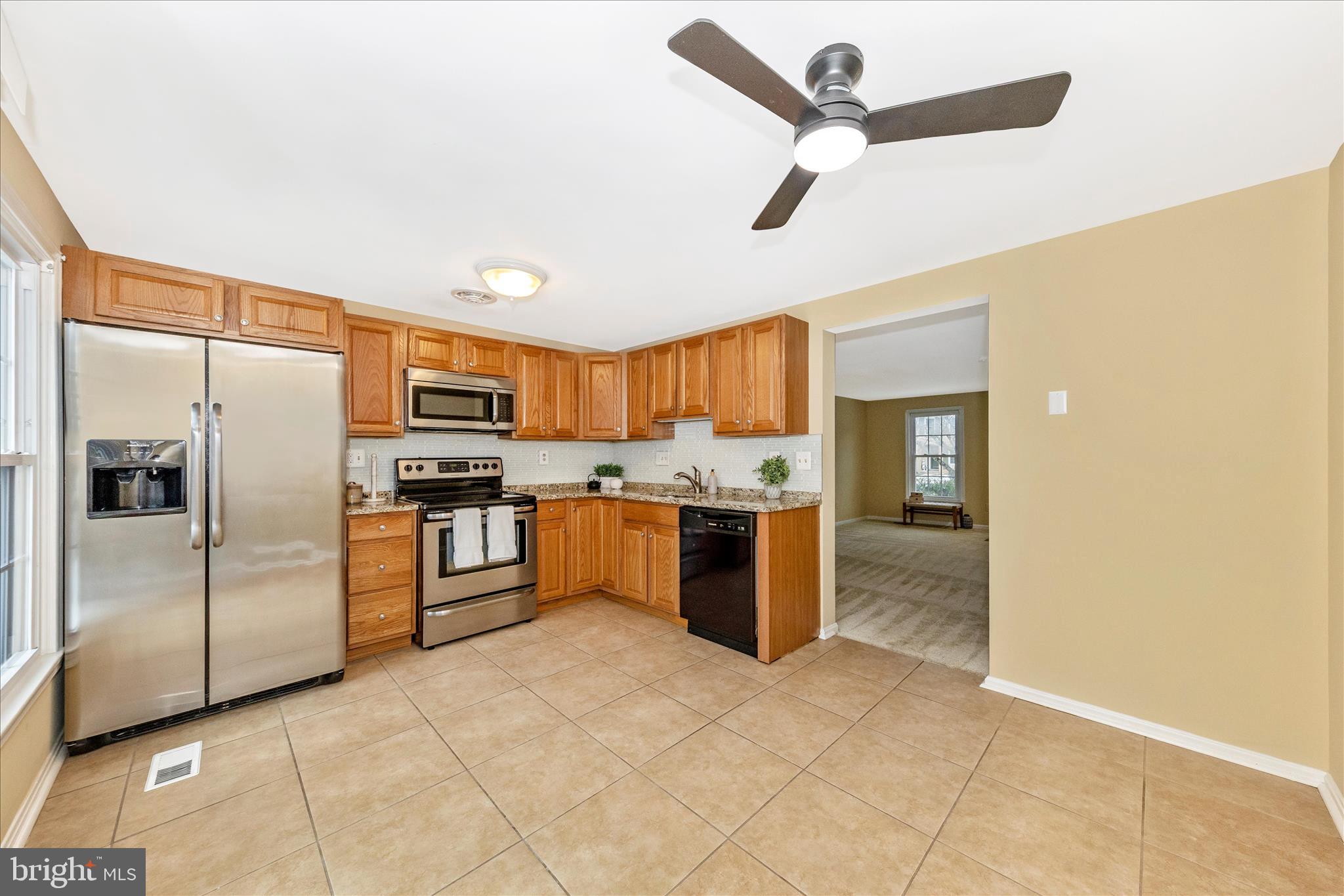 ESSEX PLACE - Residential