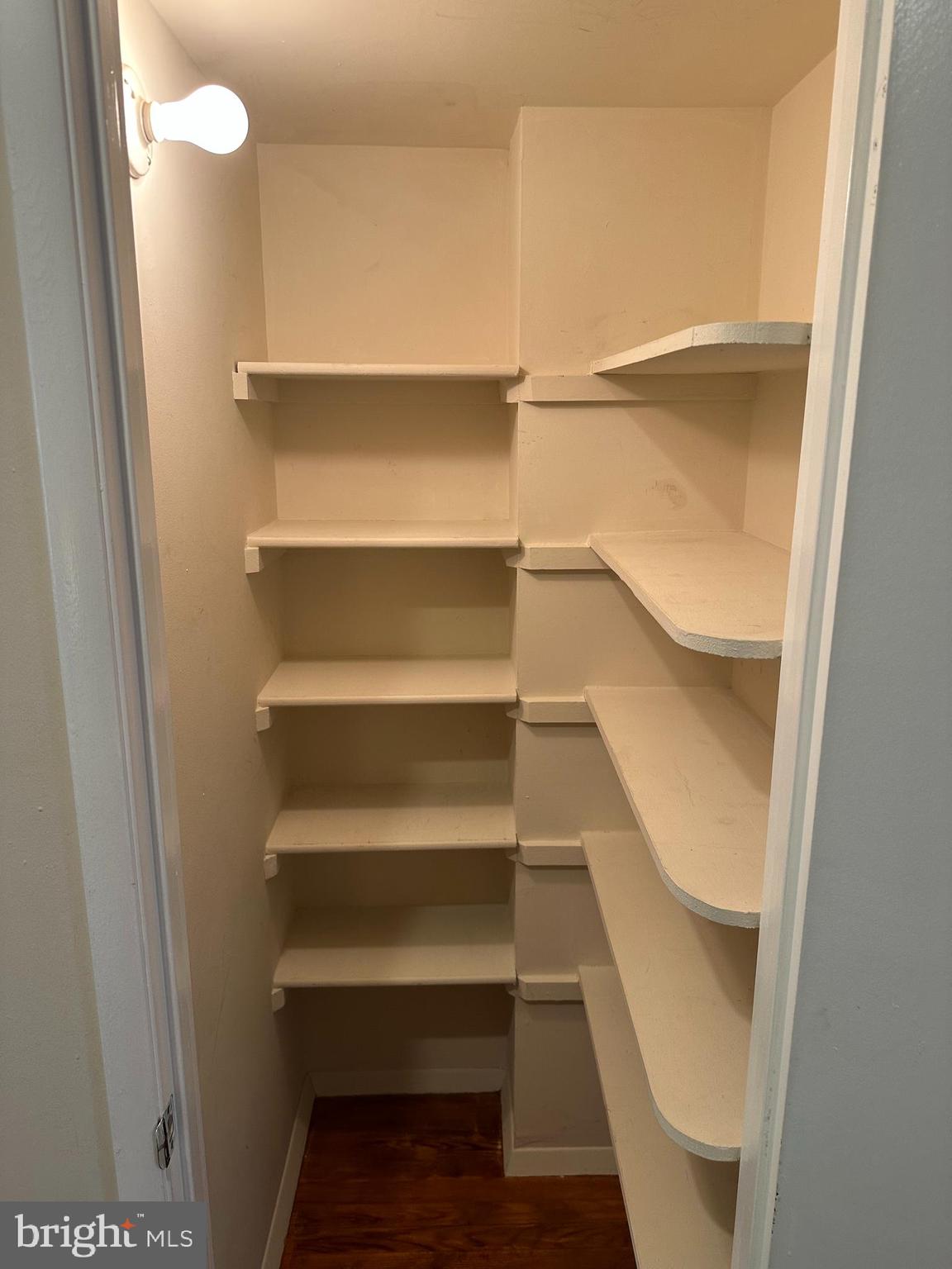 NORTHGATE SQUARE - Residential Lease